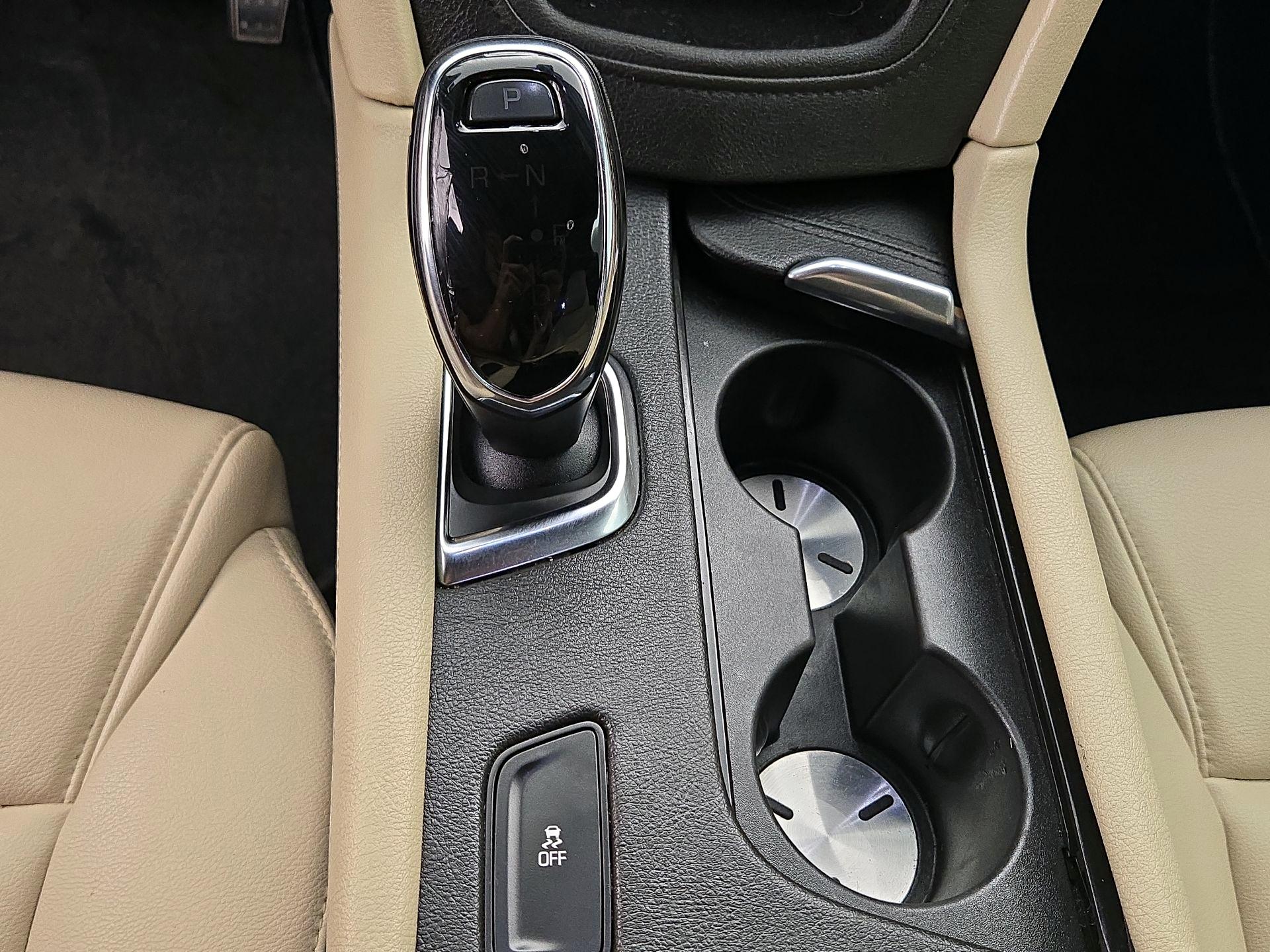 Thumbnail: 2019 Cadillac XT5 - 17