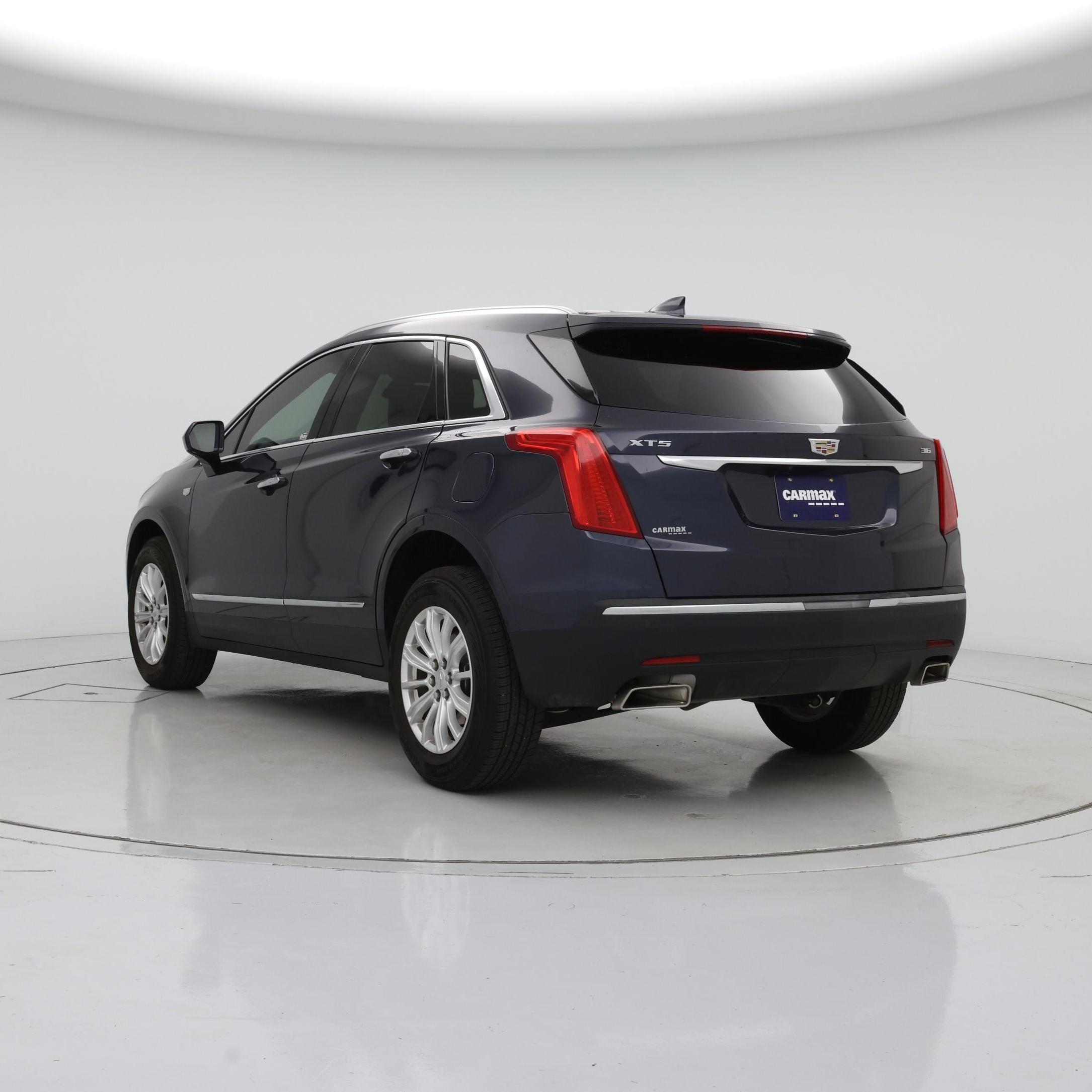 Thumbnail: 2019 Cadillac XT5 - 2