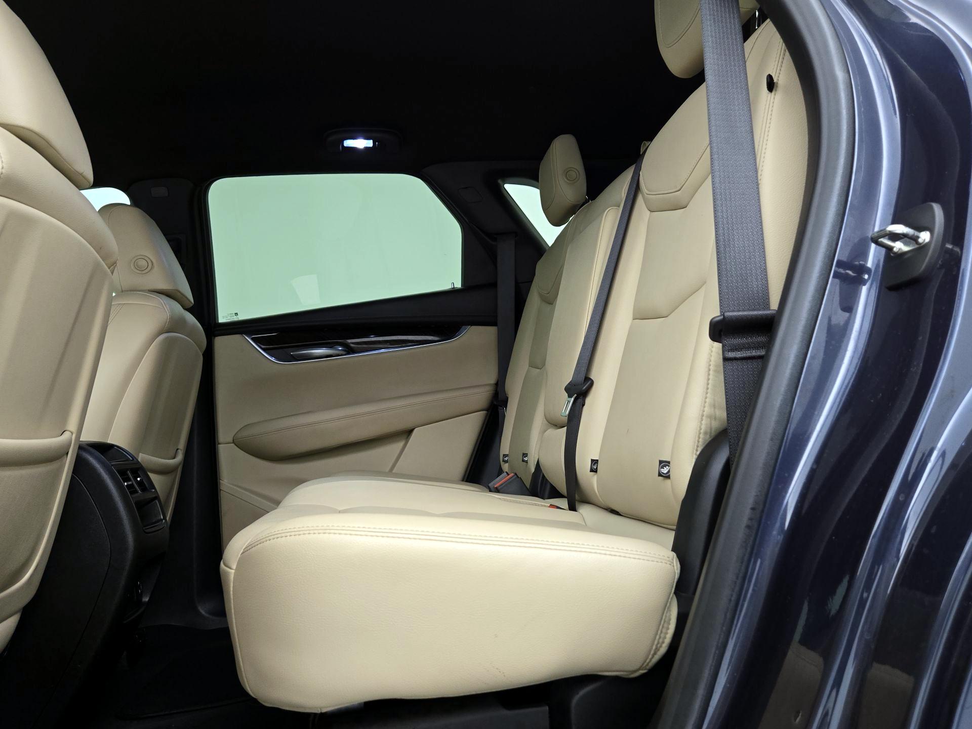 Thumbnail: 2019 Cadillac XT5 - 19