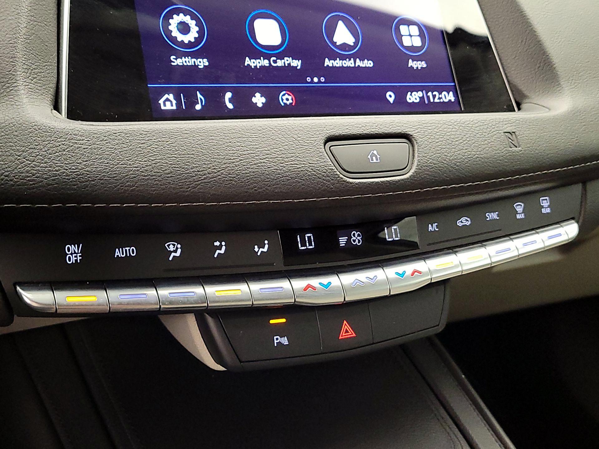 Thumbnail: 2019 Cadillac XT4 - 16