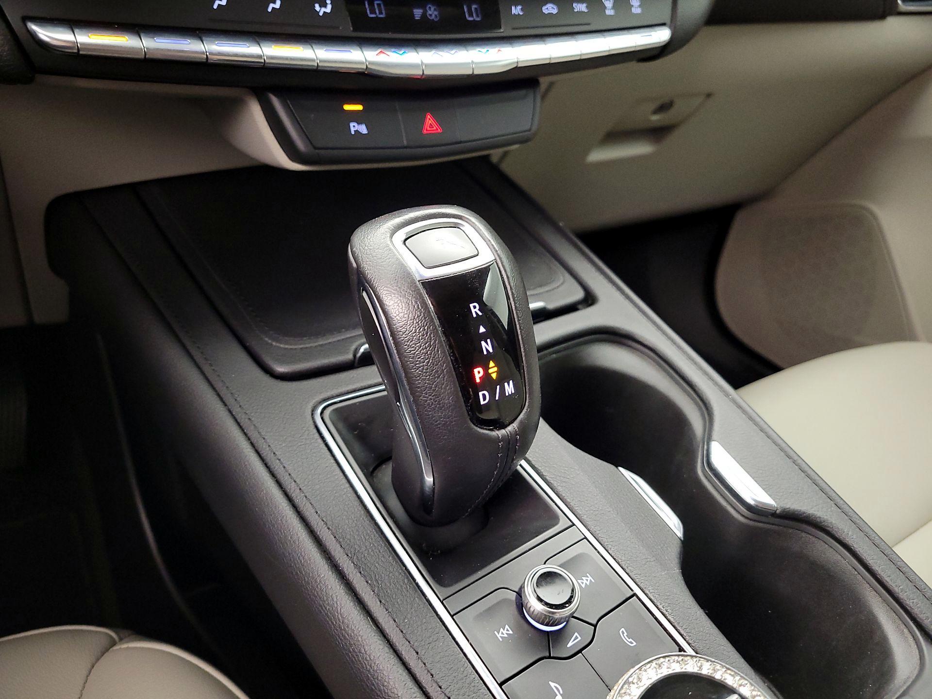 Thumbnail: 2019 Cadillac XT4 - 17