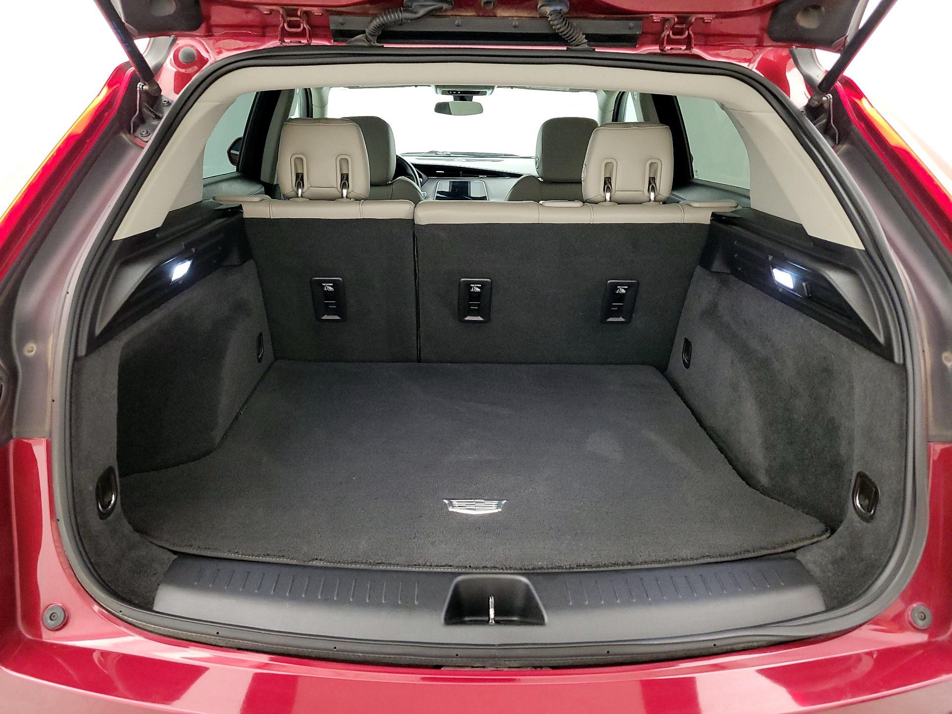 Thumbnail: 2019 Cadillac XT4 - 20