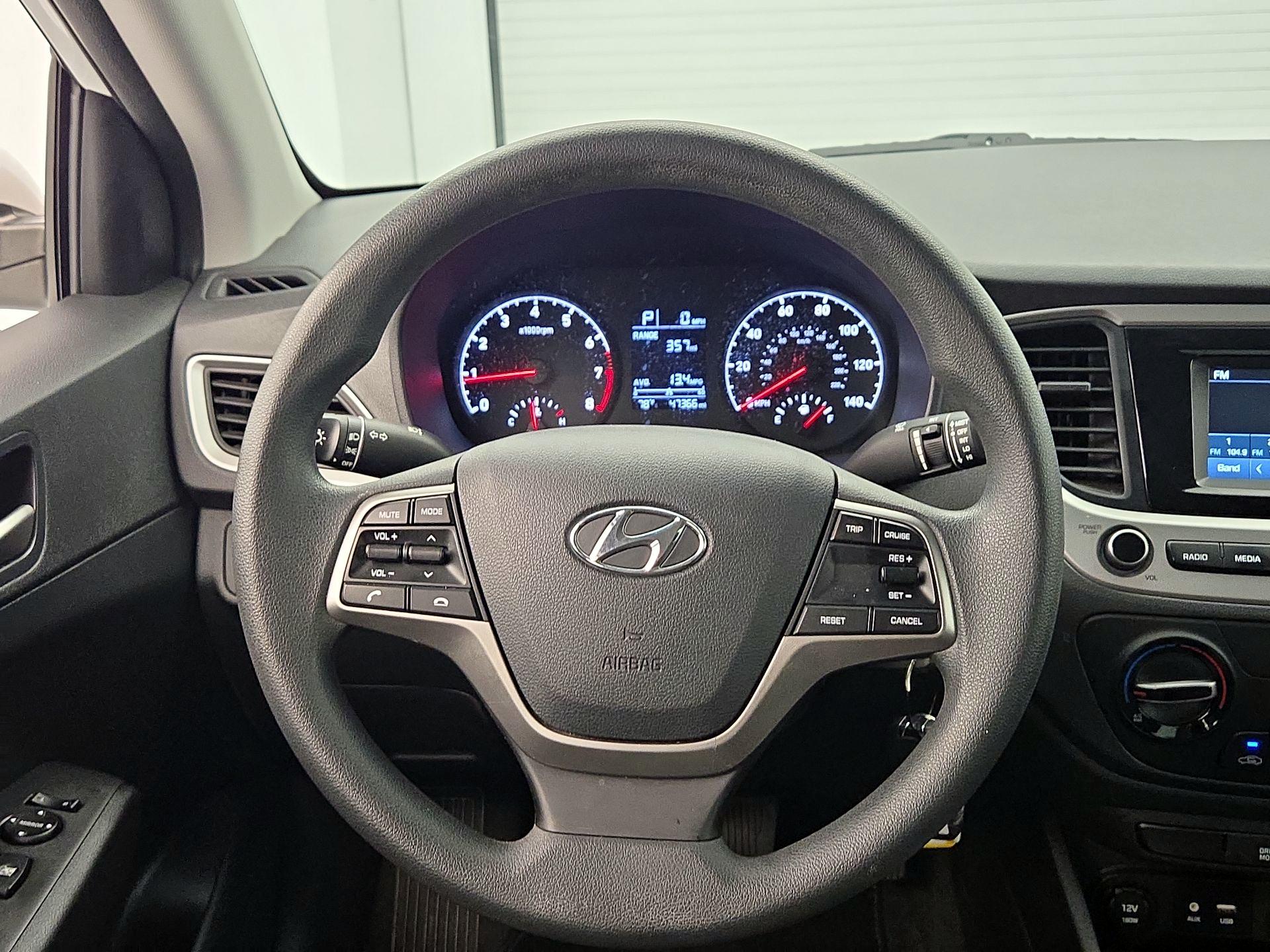 Thumbnail: 2021 Hyundai Accent - 10