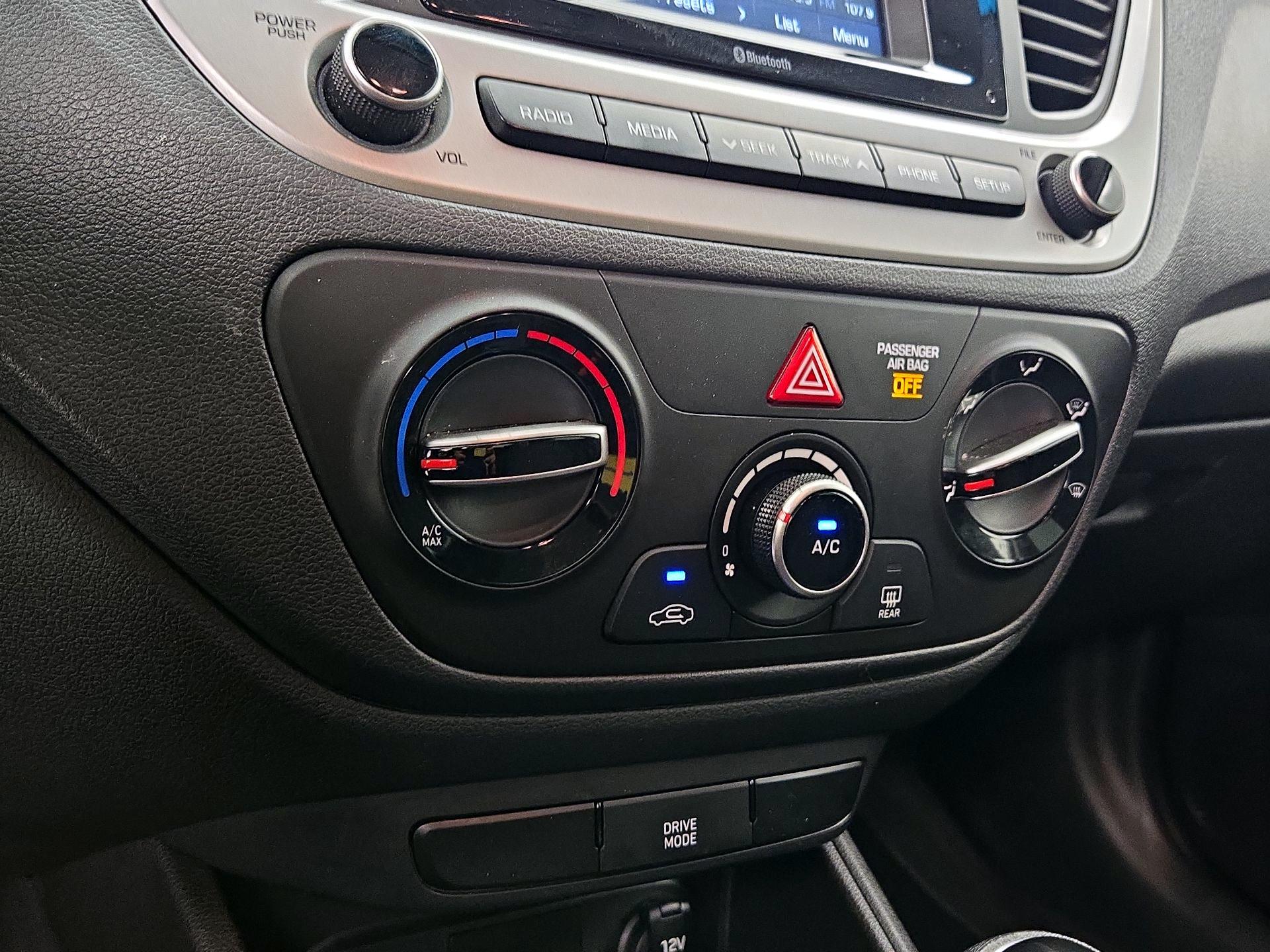 Thumbnail: 2021 Hyundai Accent - 16