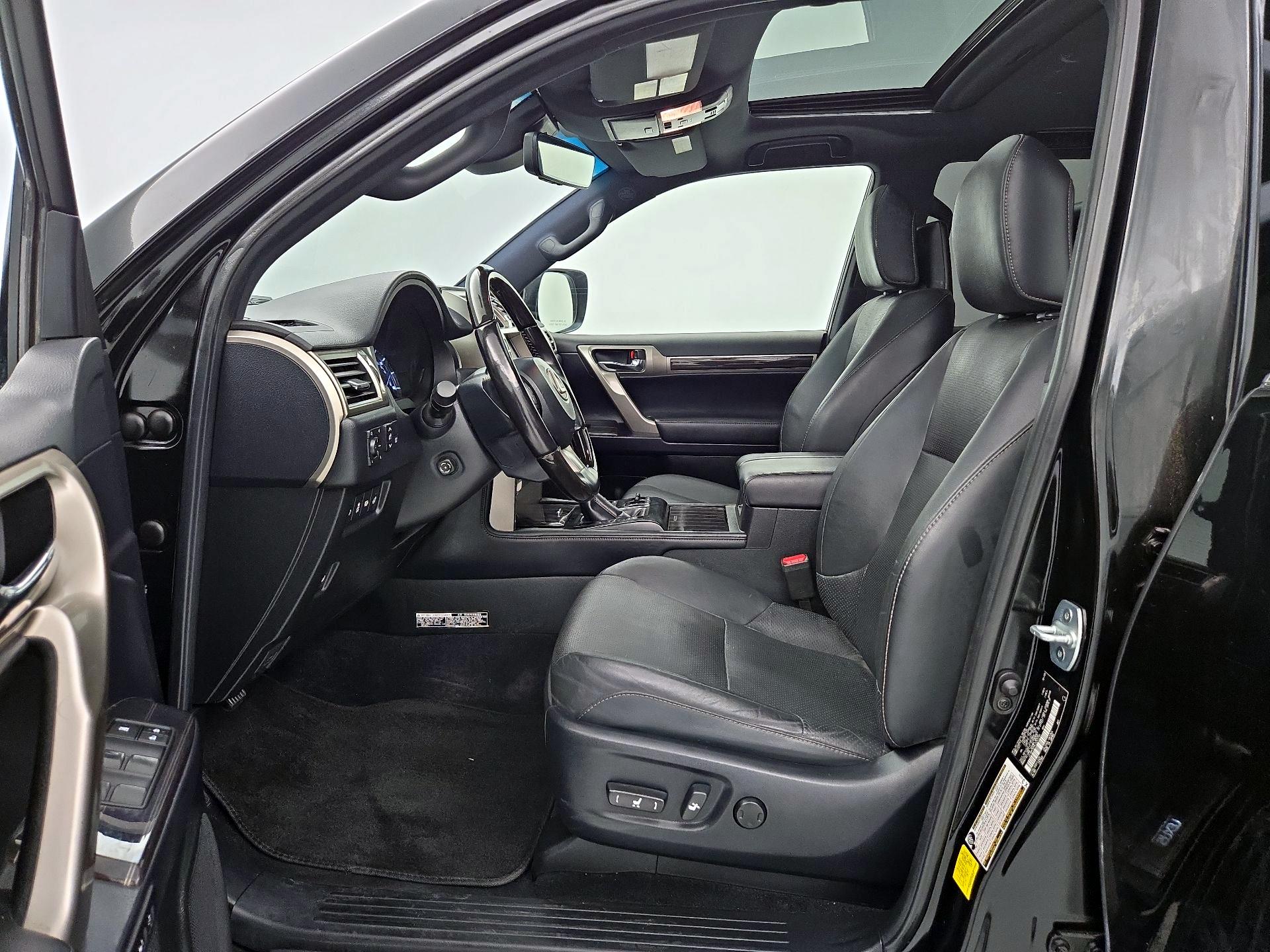 Thumbnail: 2020 Lexus GX - 11