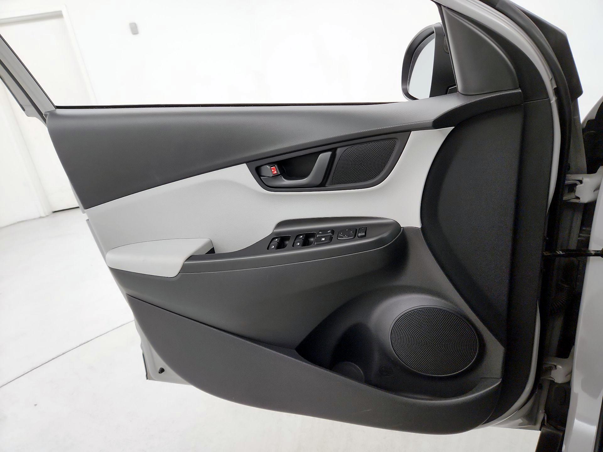Thumbnail: 2023 Hyundai Kona - 12
