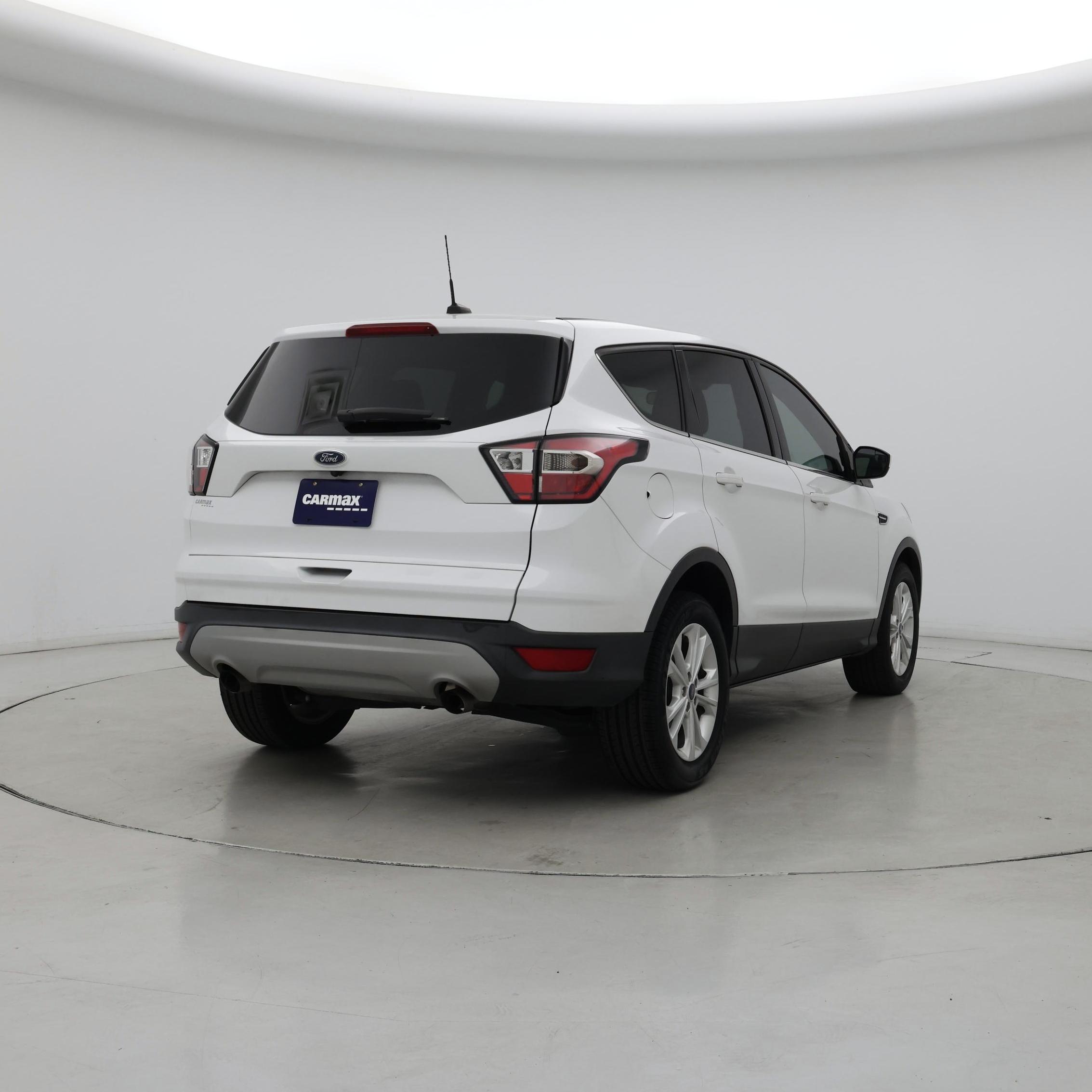 Thumbnail: 2017 Ford Escape - 8