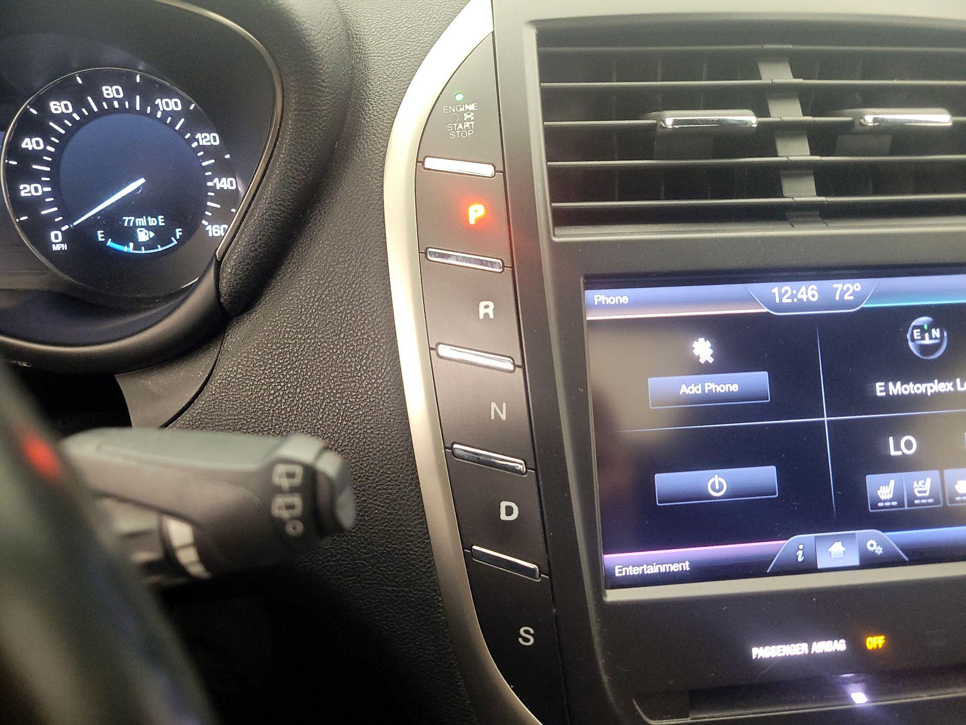 Thumbnail: 2015 Lincoln MKC - 18