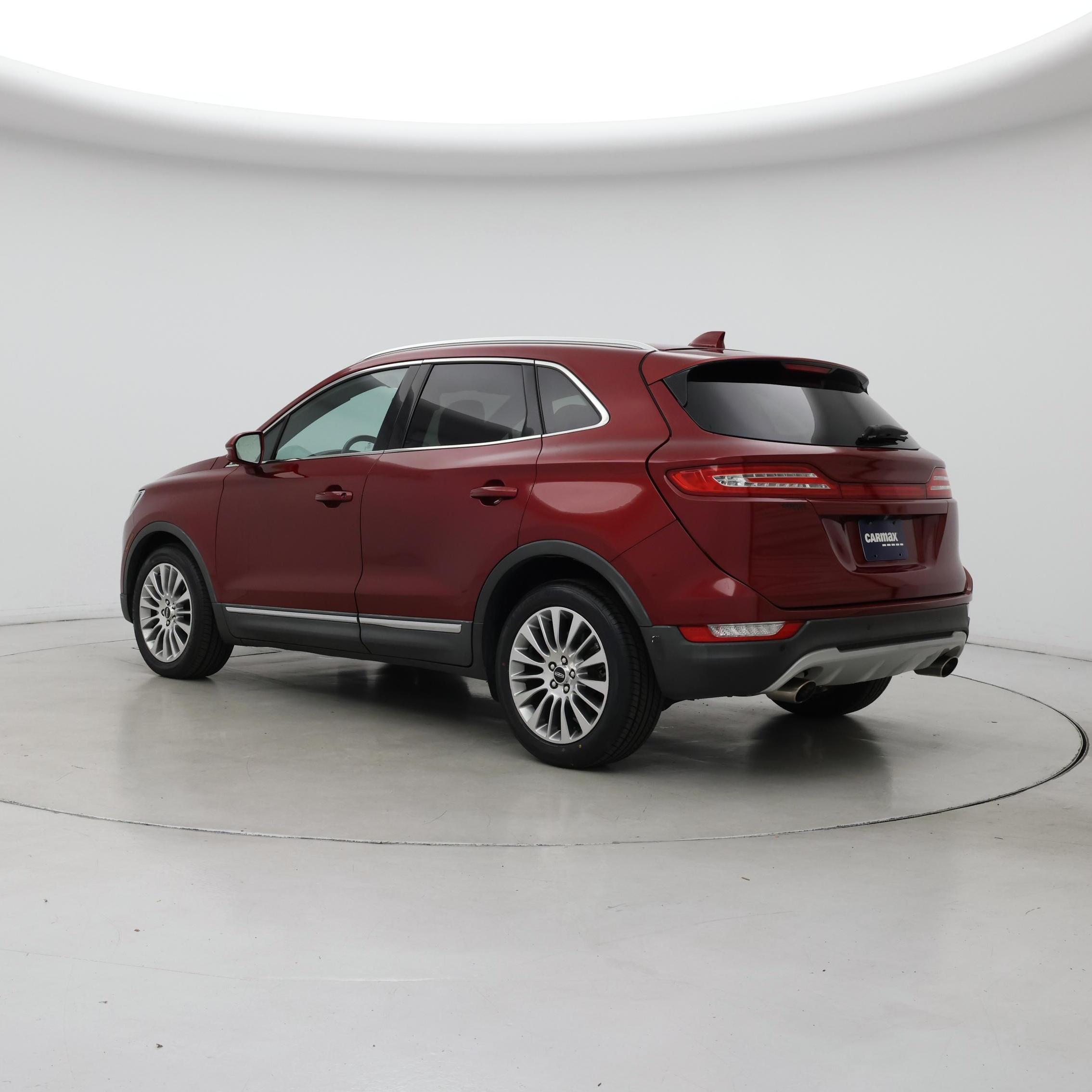 Thumbnail: 2015 Lincoln MKC - 2