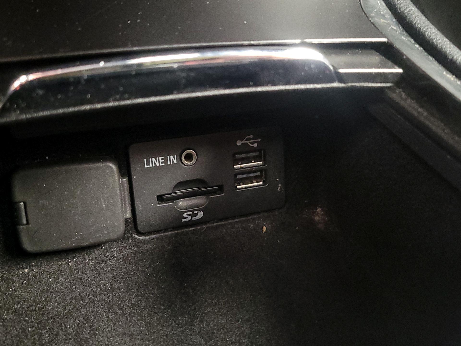 Thumbnail: 2015 Lincoln MKC - 19