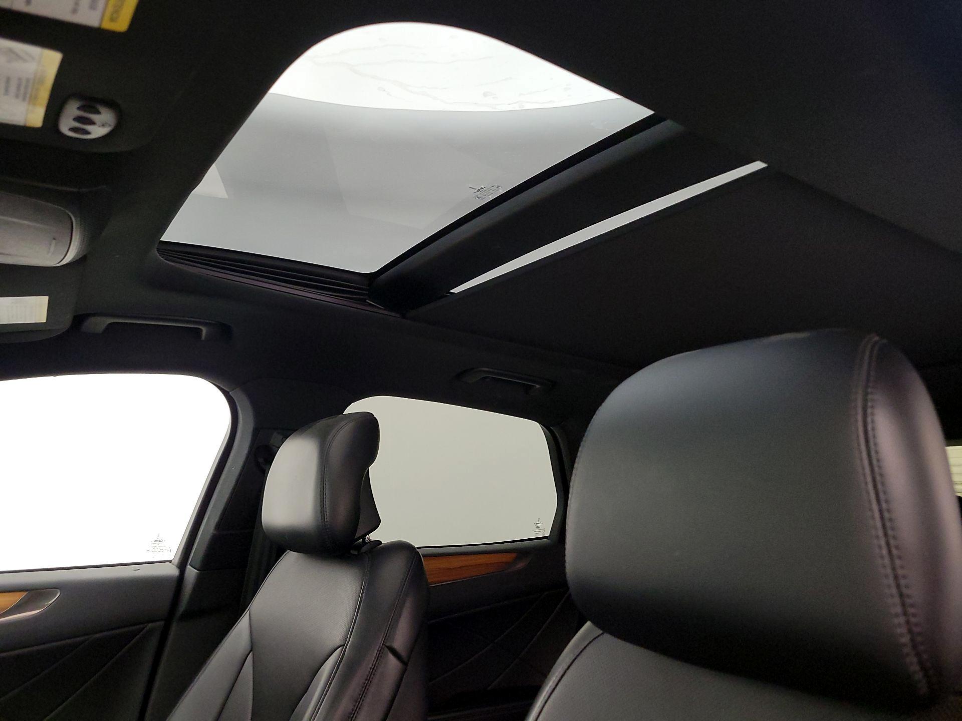 Thumbnail: 2015 Lincoln MKC - 20