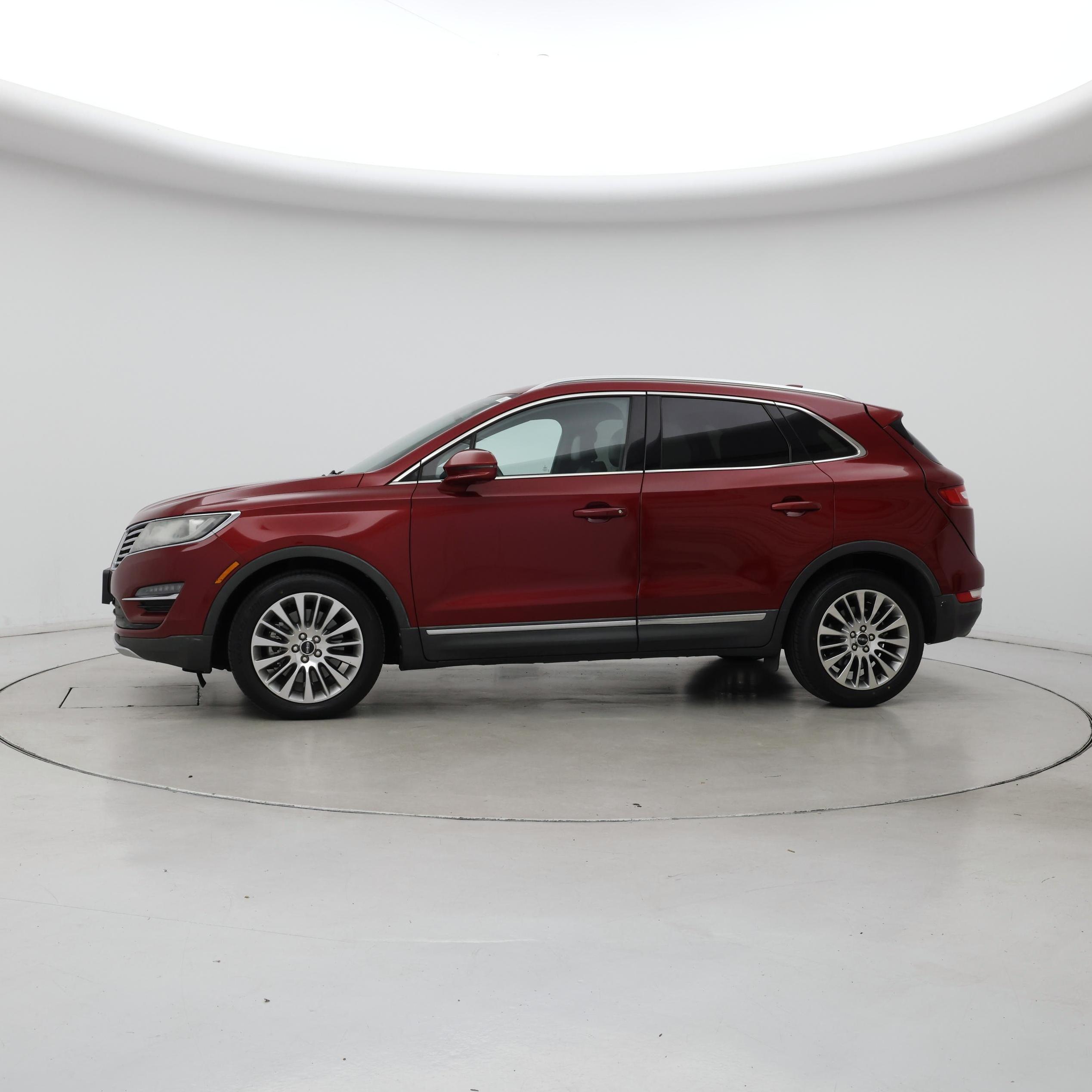 Thumbnail: 2015 Lincoln MKC - 3