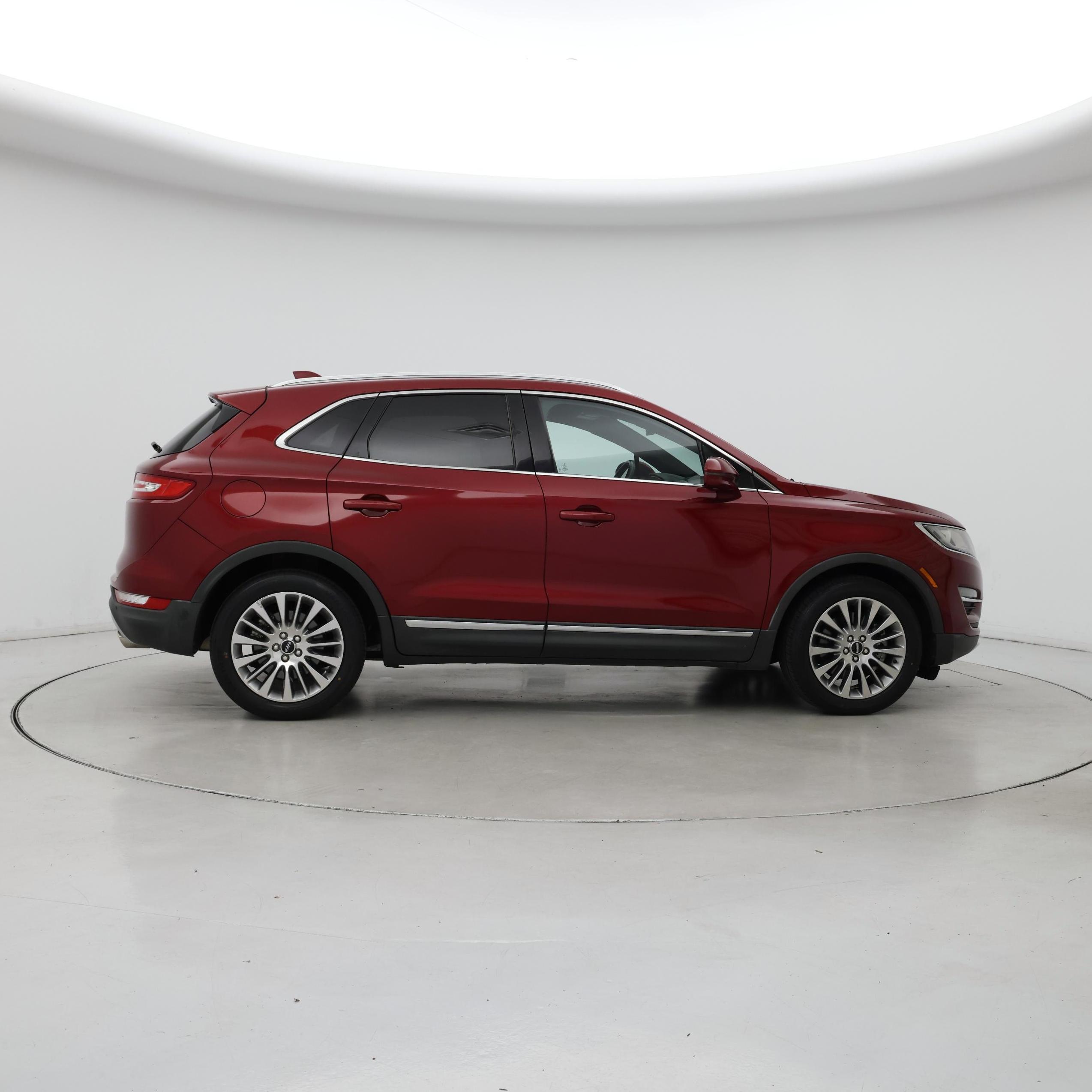 Thumbnail: 2015 Lincoln MKC - 7