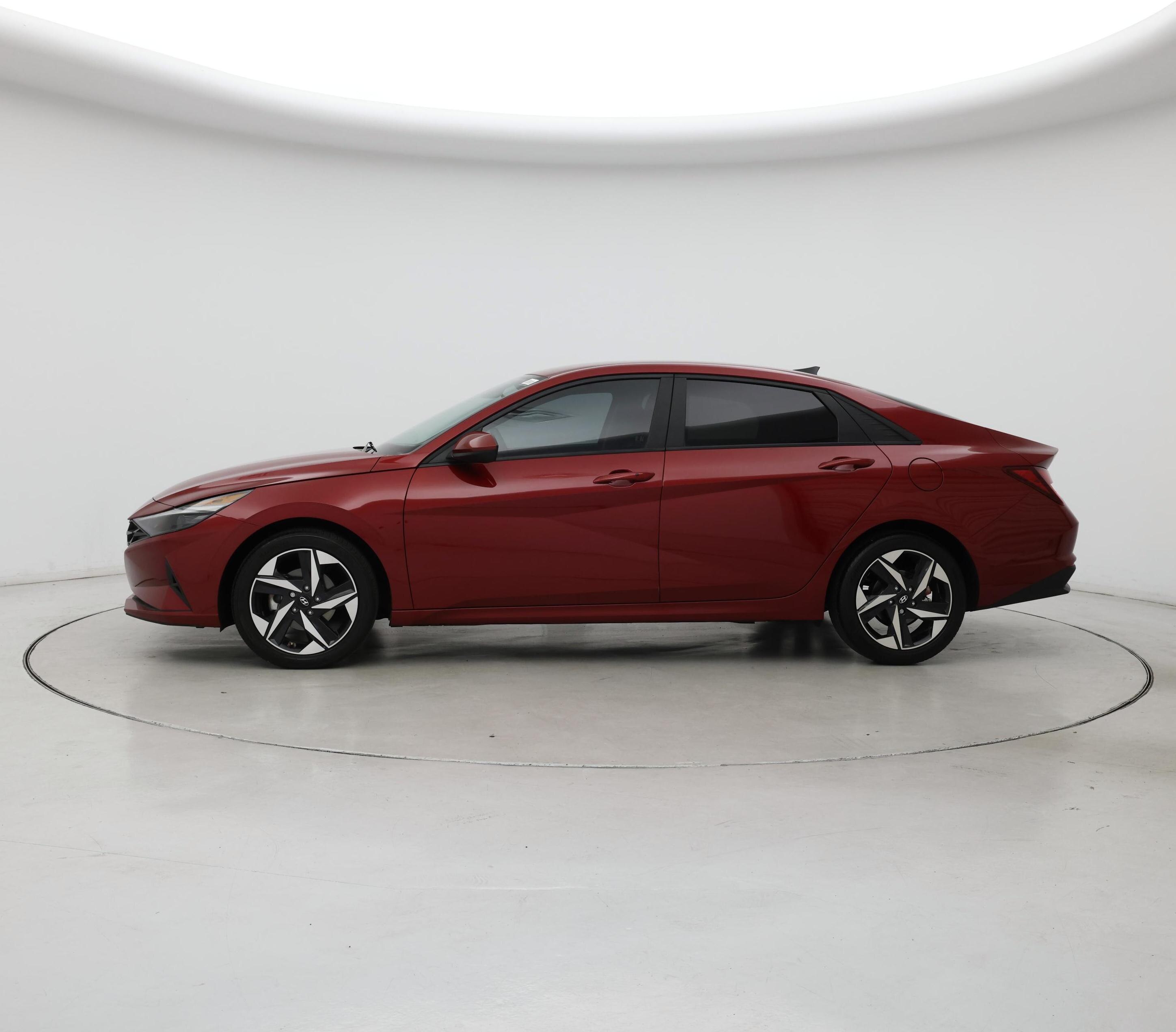 Thumbnail: 2023 Hyundai Elantra - 3