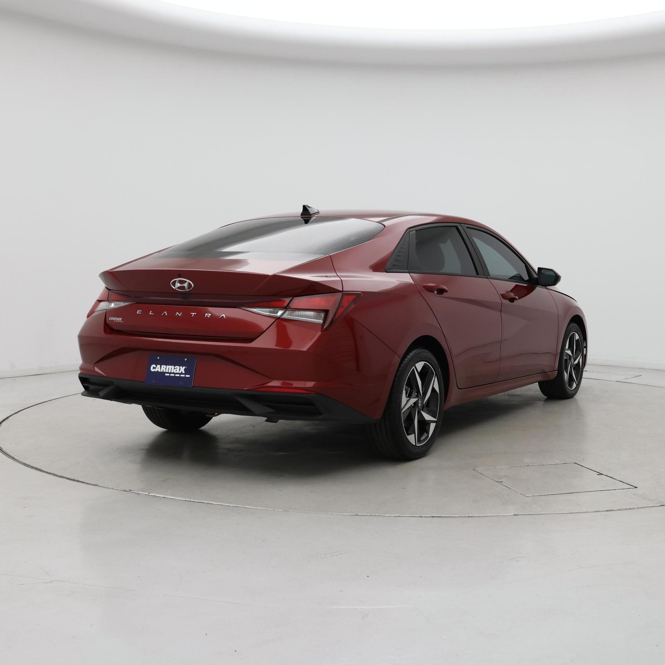 Thumbnail: 2023 Hyundai Elantra - 8