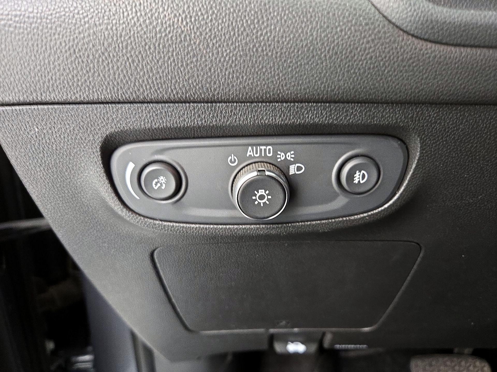 Thumbnail: 2021 Buick Encore GX - 13