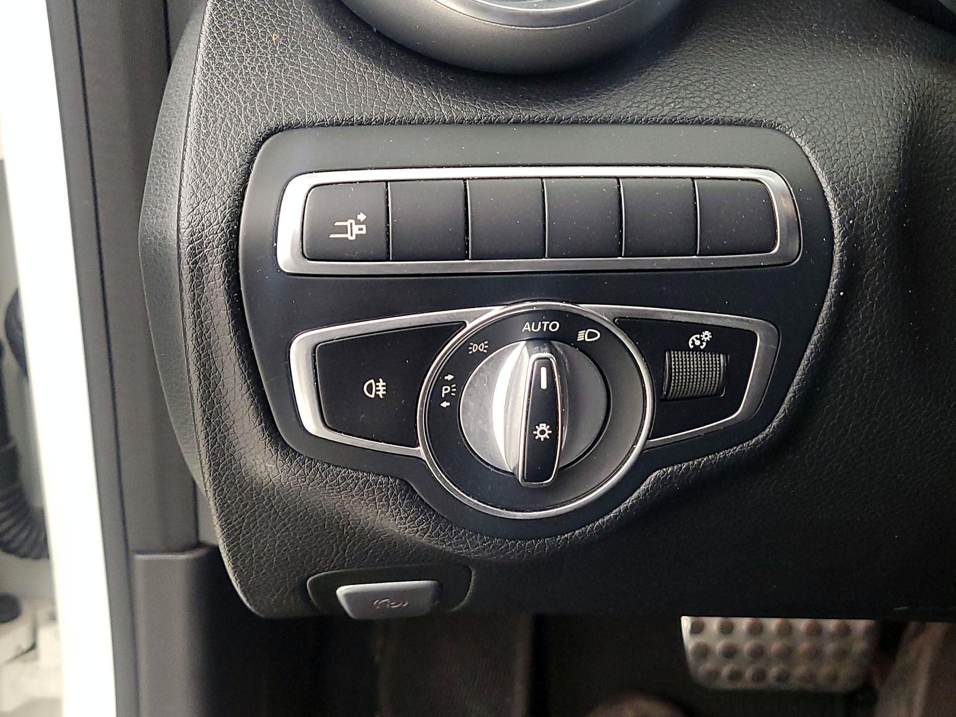 Thumbnail: 2019 Mercedes-Benz C-Class - 13
