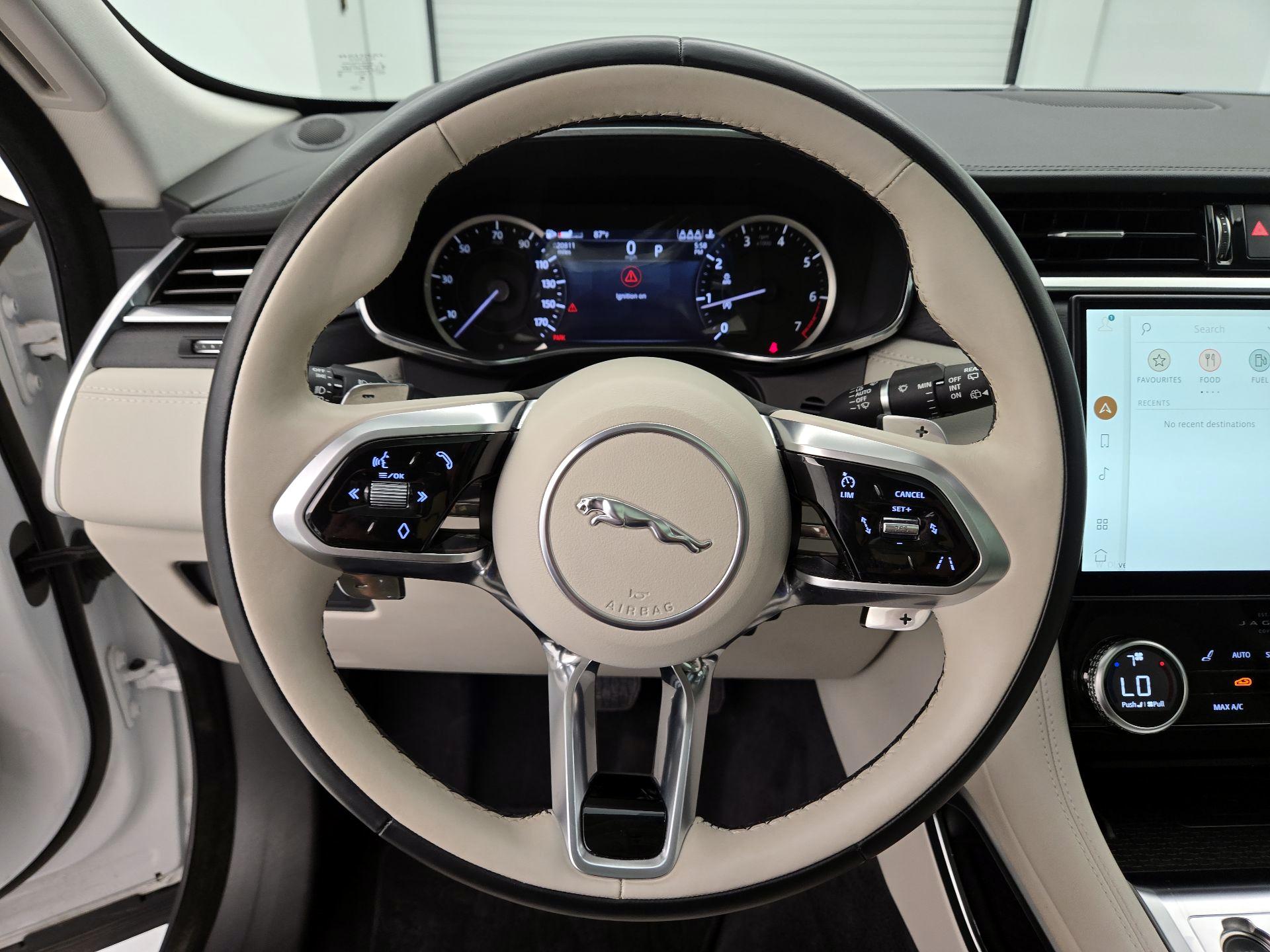 Thumbnail: 2023 Jaguar F-Pace - 10