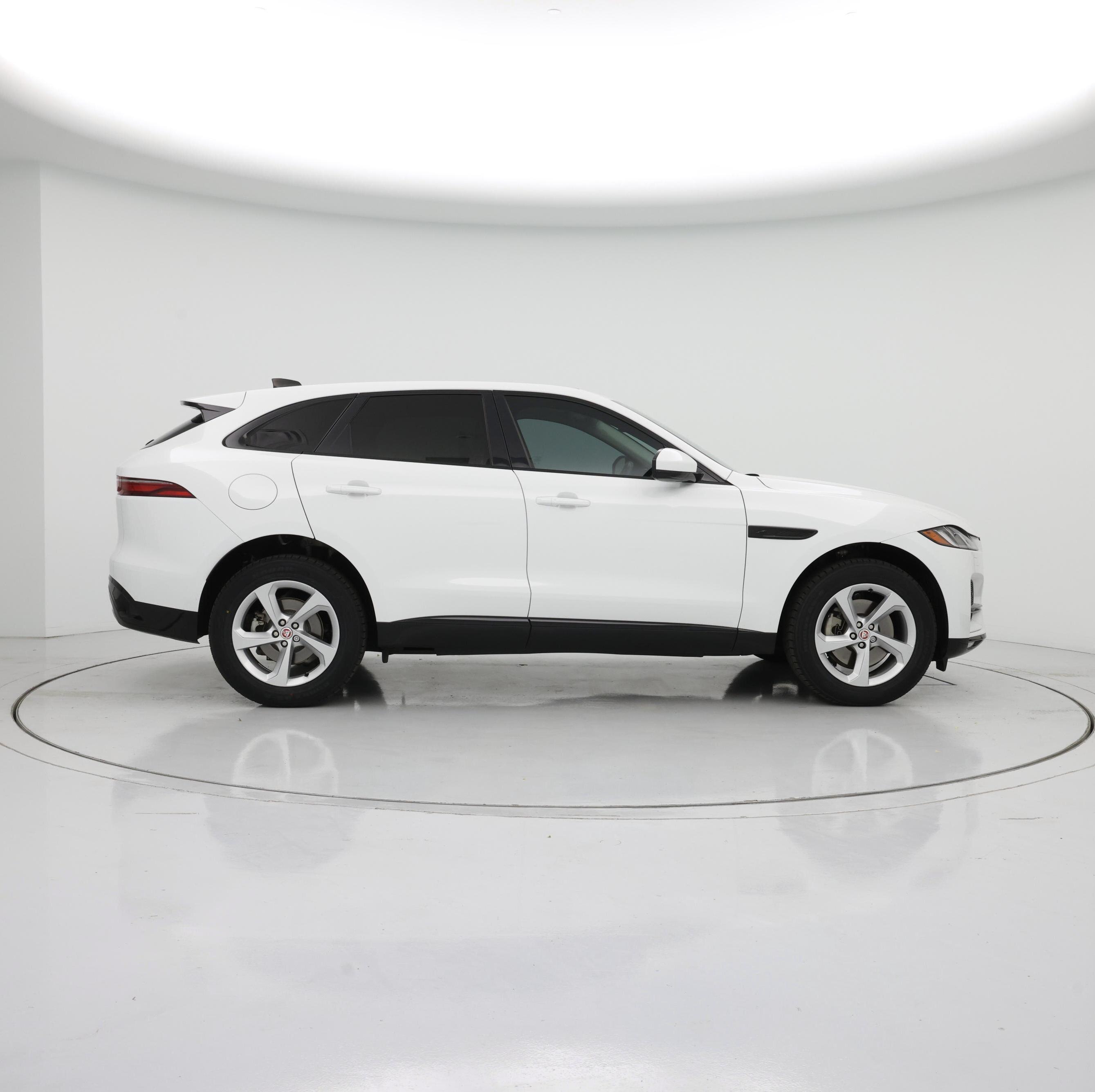 Thumbnail: 2023 Jaguar F-Pace - 7
