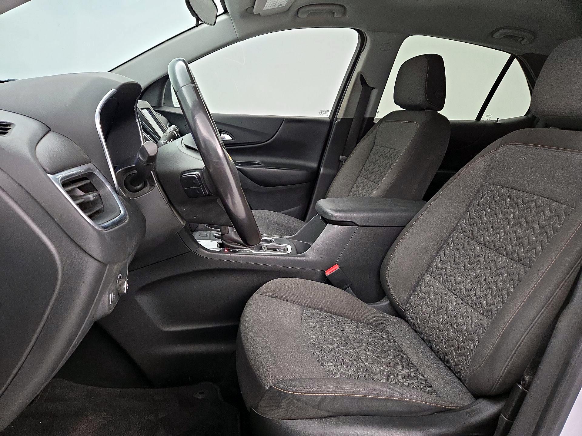 Thumbnail: 2022 Chevrolet Equinox - 11