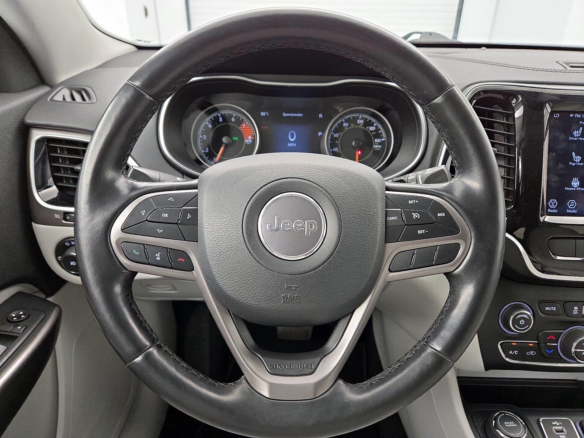 Thumbnail: 2020 Jeep Cherokee - 10