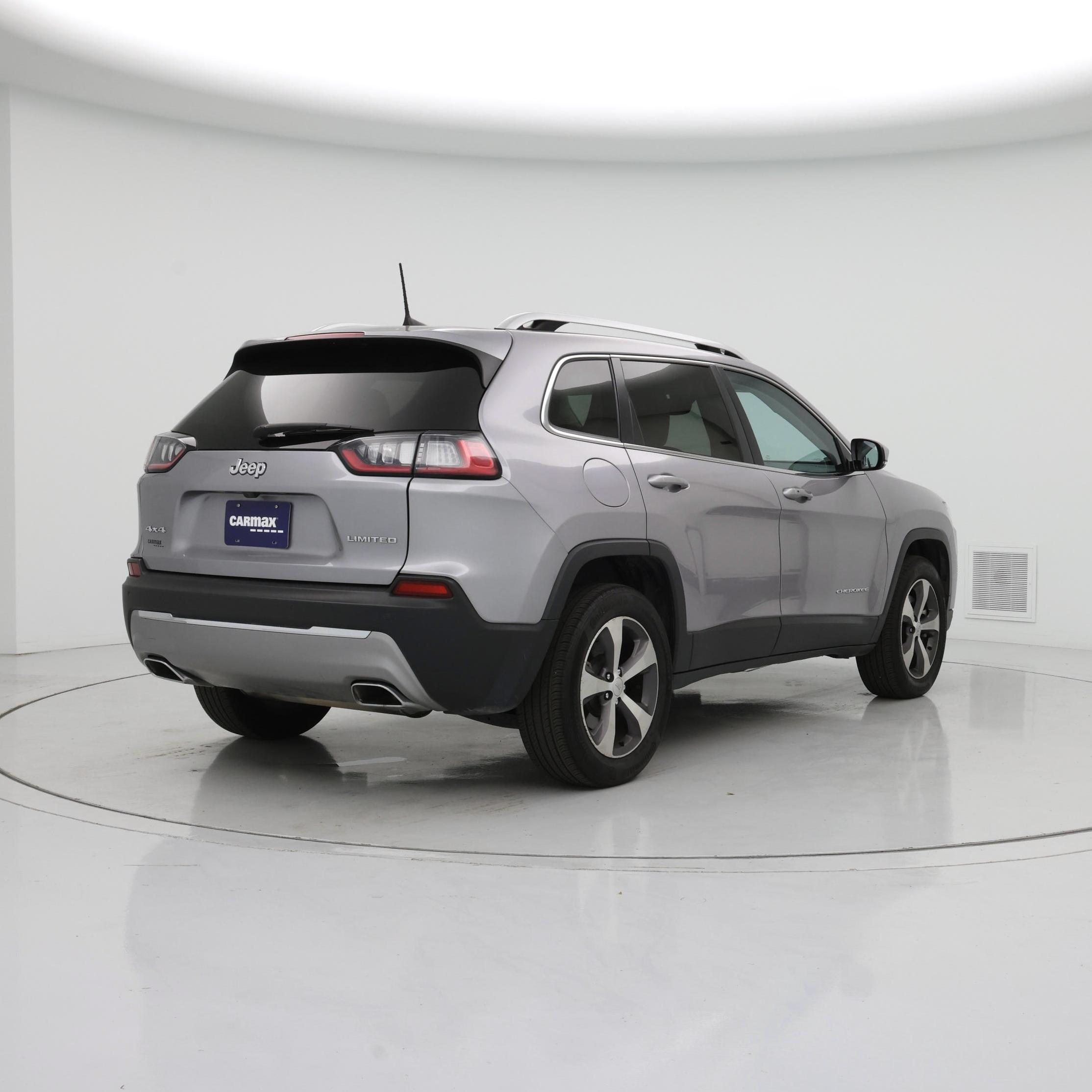 Thumbnail: 2020 Jeep Cherokee - 8