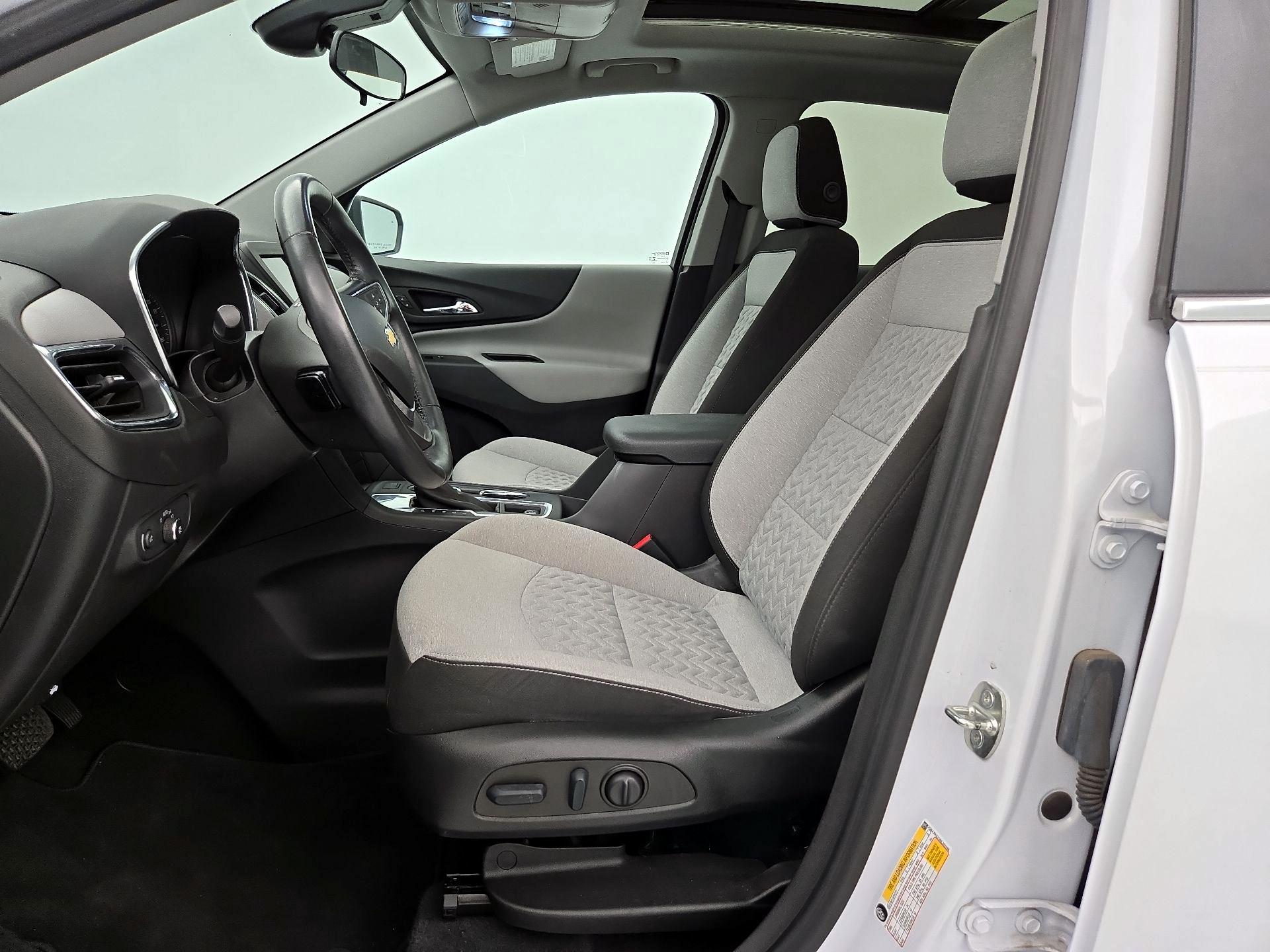 Thumbnail: 2022 Chevrolet Equinox - 11