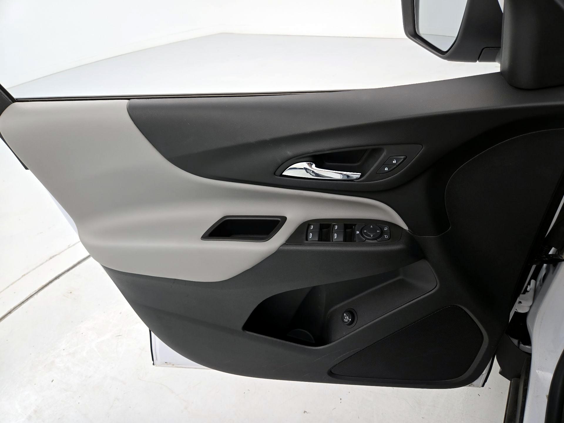 Thumbnail: 2022 Chevrolet Equinox - 12
