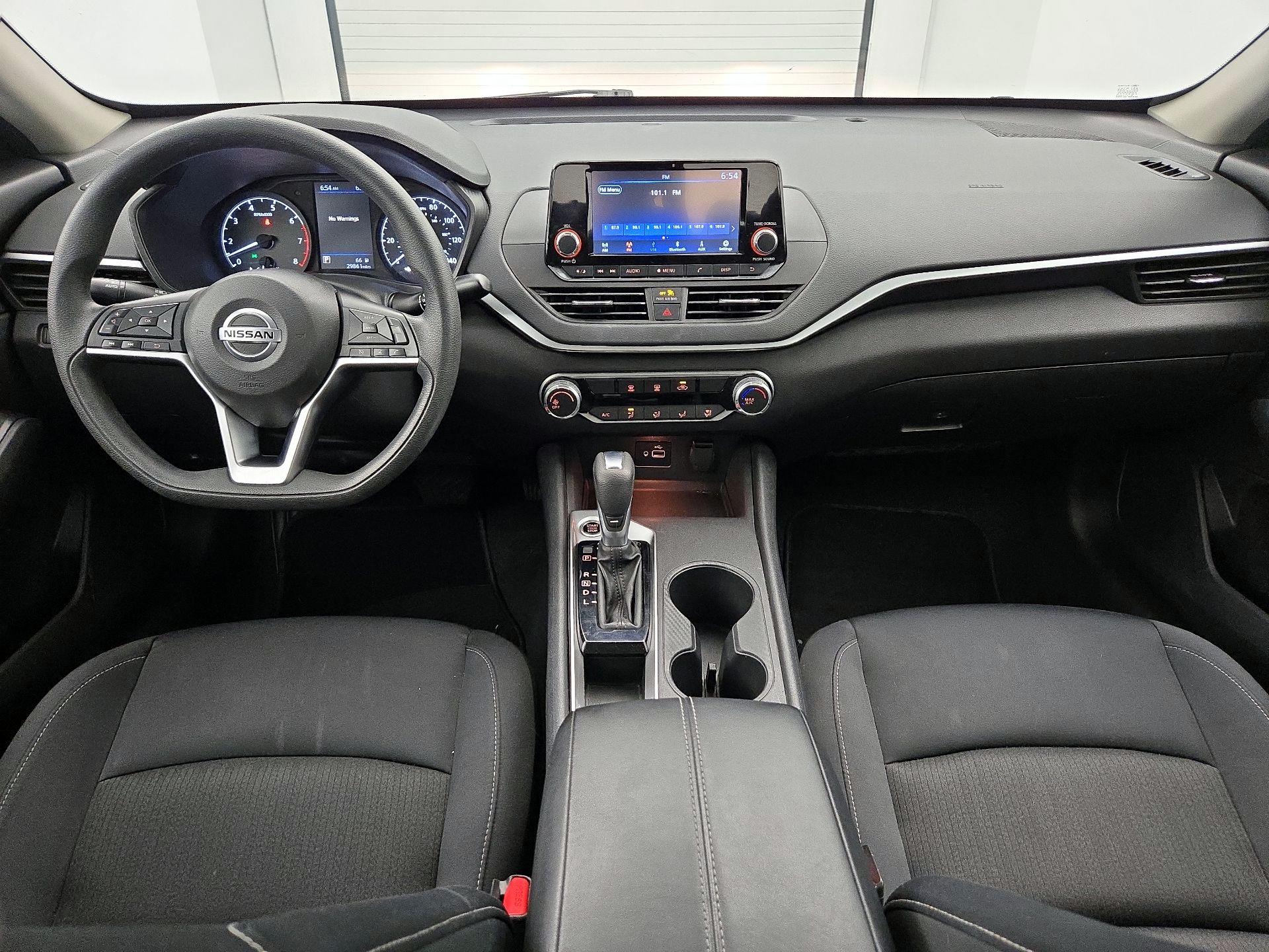 Thumbnail: 2021 Nissan Altima - 9