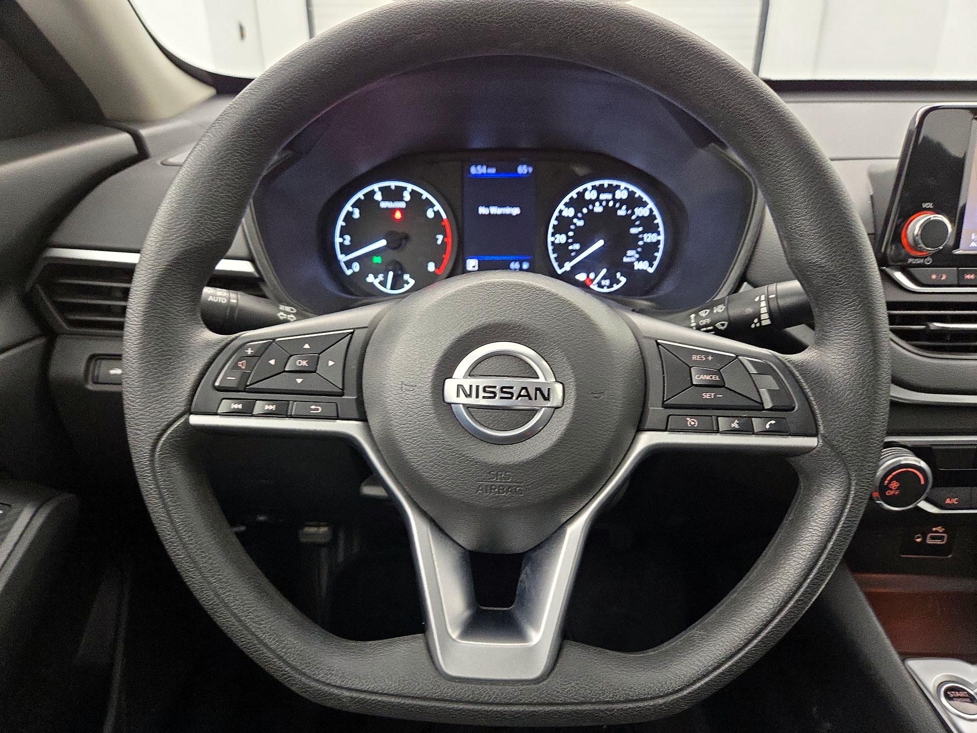 Thumbnail: 2021 Nissan Altima - 10