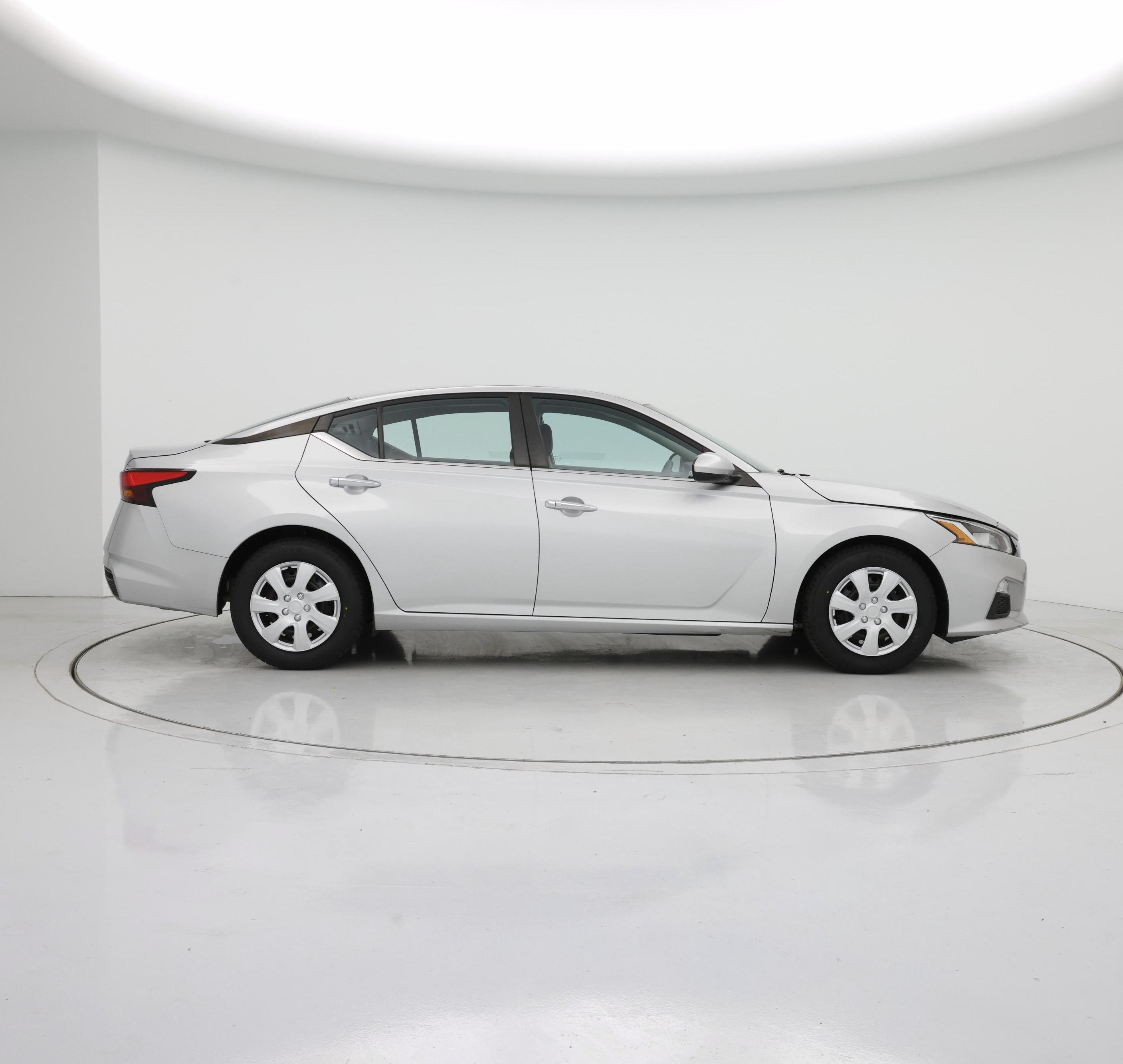 Thumbnail: 2021 Nissan Altima - 7