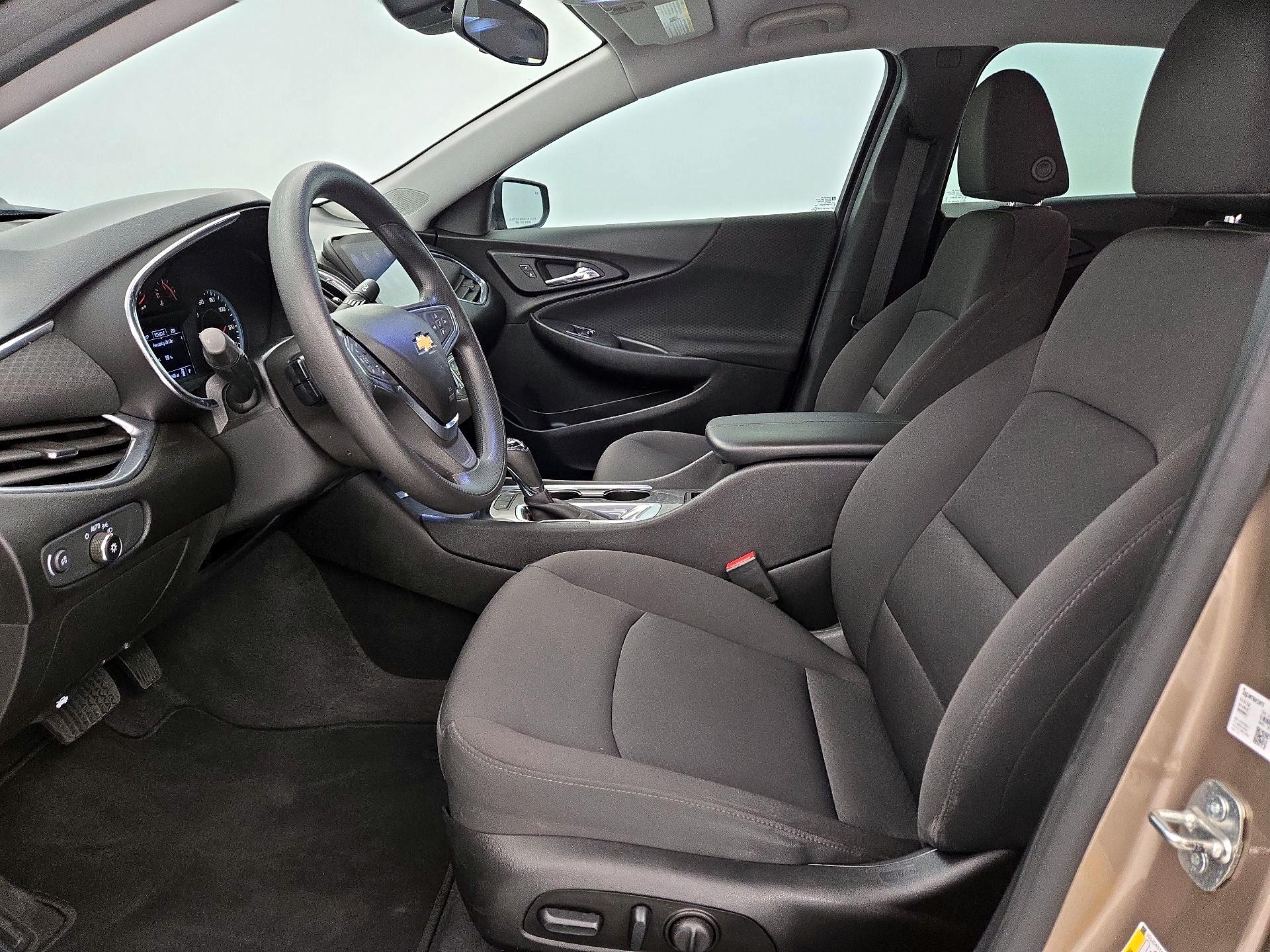 Thumbnail: 2019 Chevrolet Malibu - 11