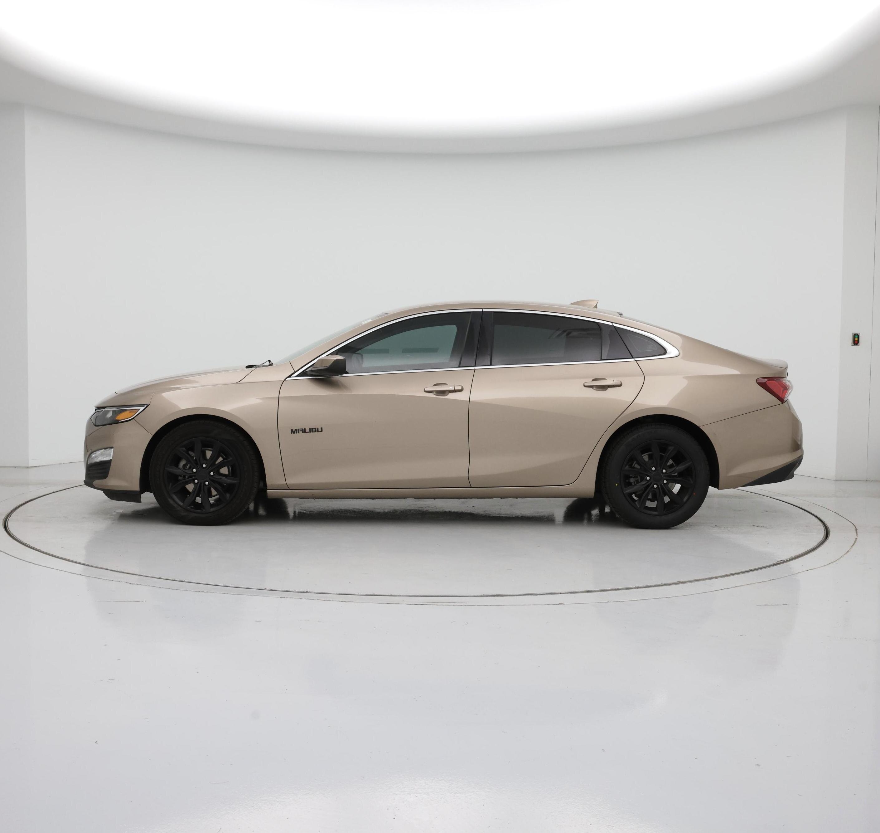 Thumbnail: 2019 Chevrolet Malibu - 3