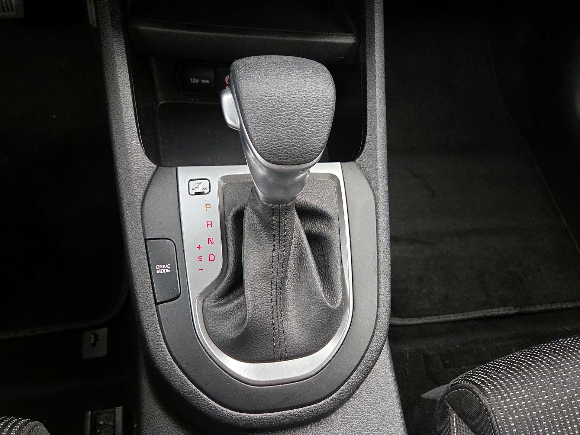 Thumbnail: 2019 Kia Forte - 17