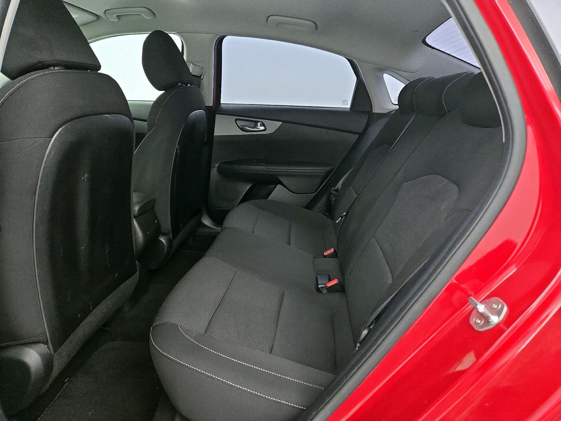 Thumbnail: 2019 Kia Forte - 19