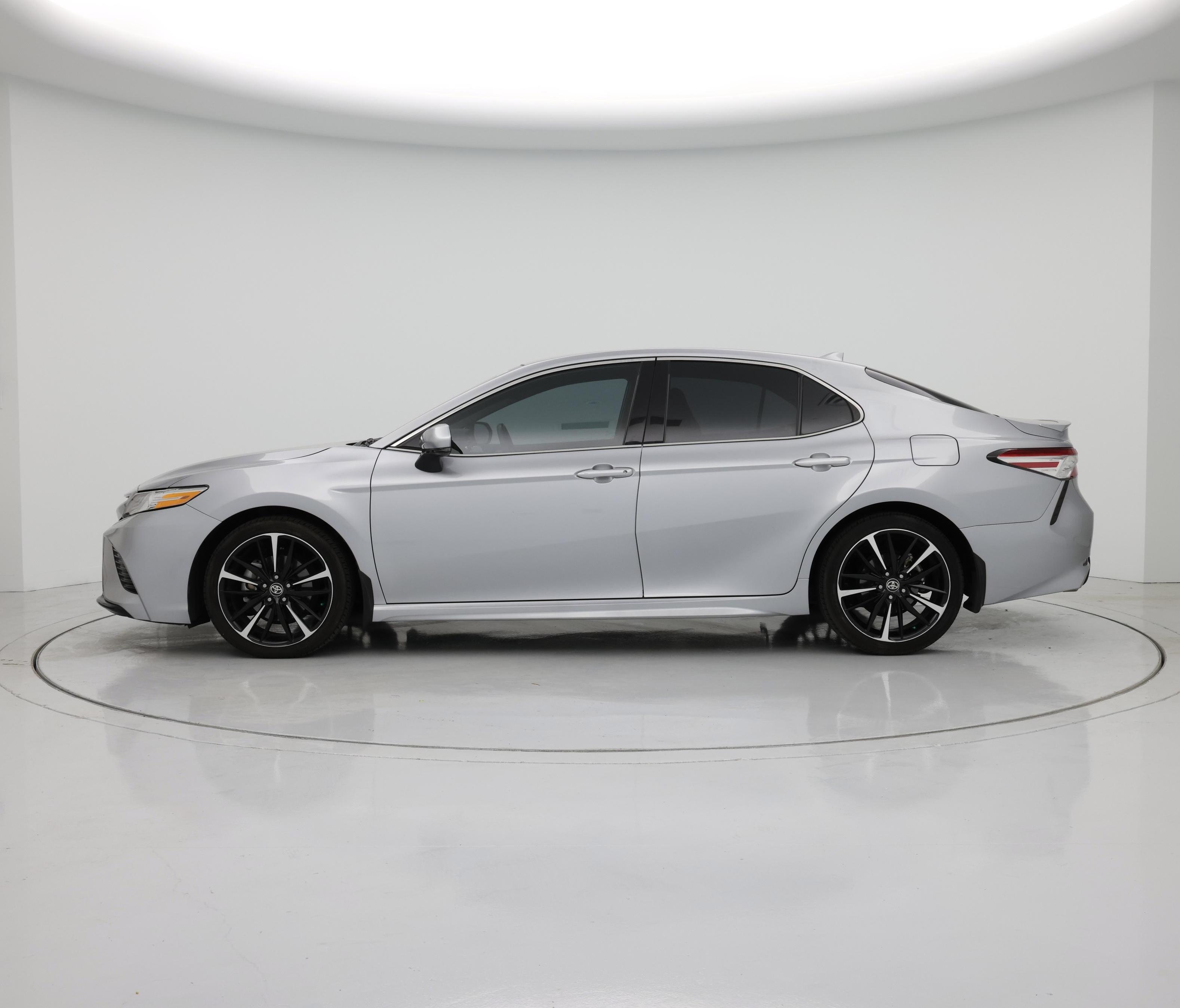 Thumbnail: 2020 Toyota Camry - 3