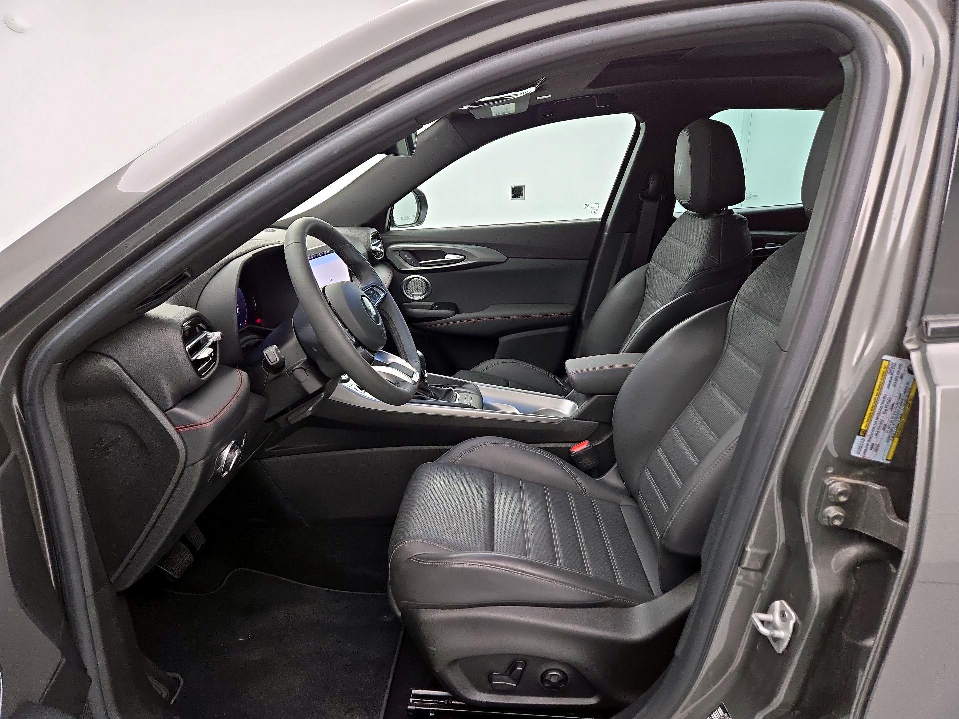 Thumbnail: 2023 Dodge Hornet - 11