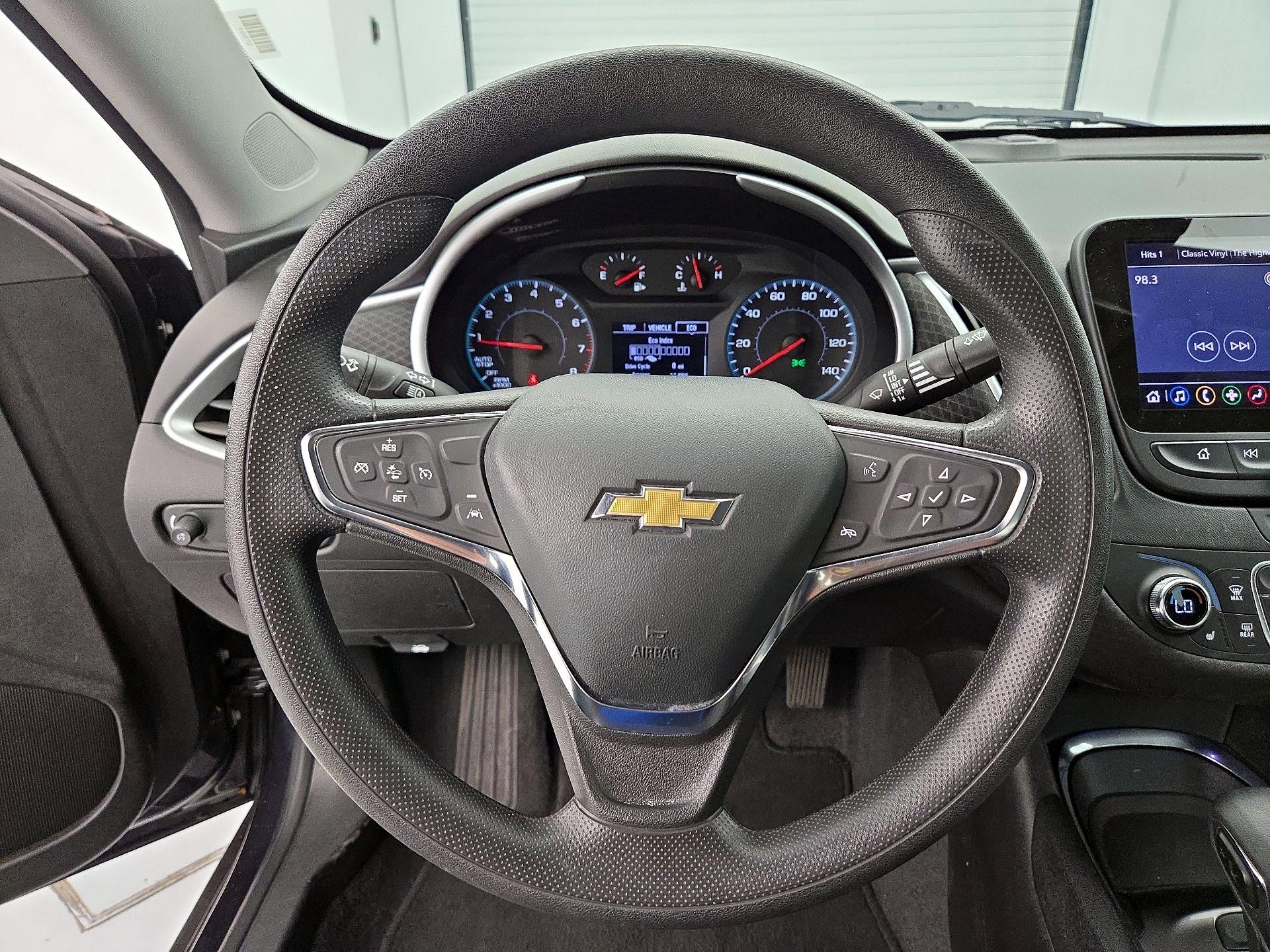 Thumbnail: 2023 Chevrolet Malibu - 10
