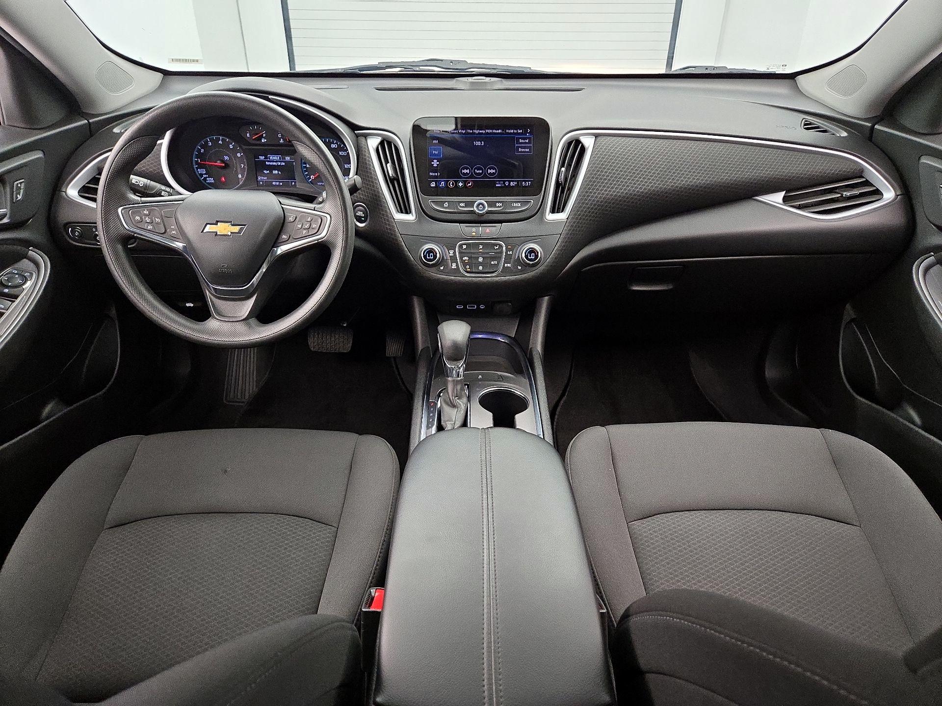 Thumbnail: 2023 Chevrolet Malibu - 9