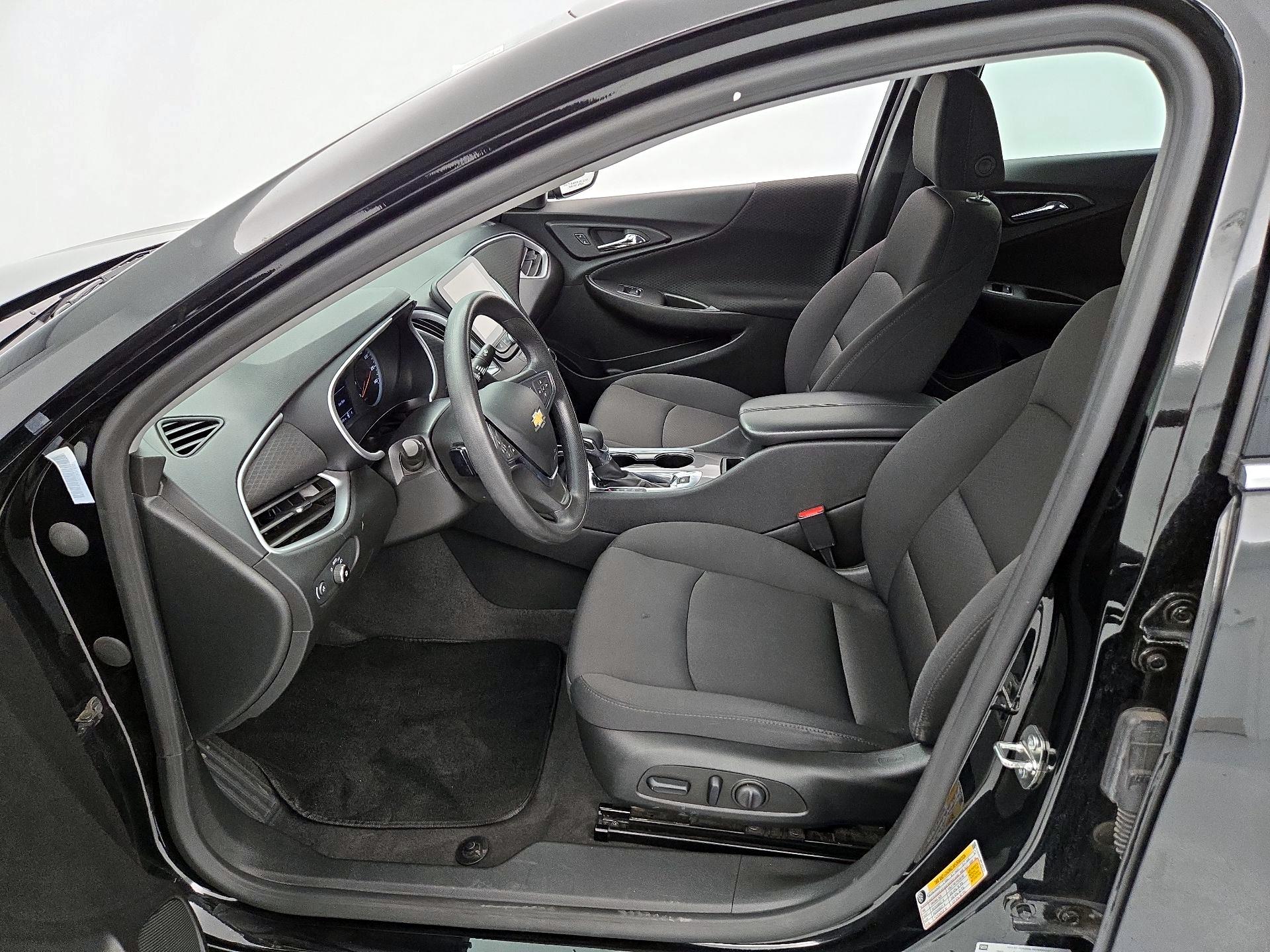 Thumbnail: 2023 Chevrolet Malibu - 11