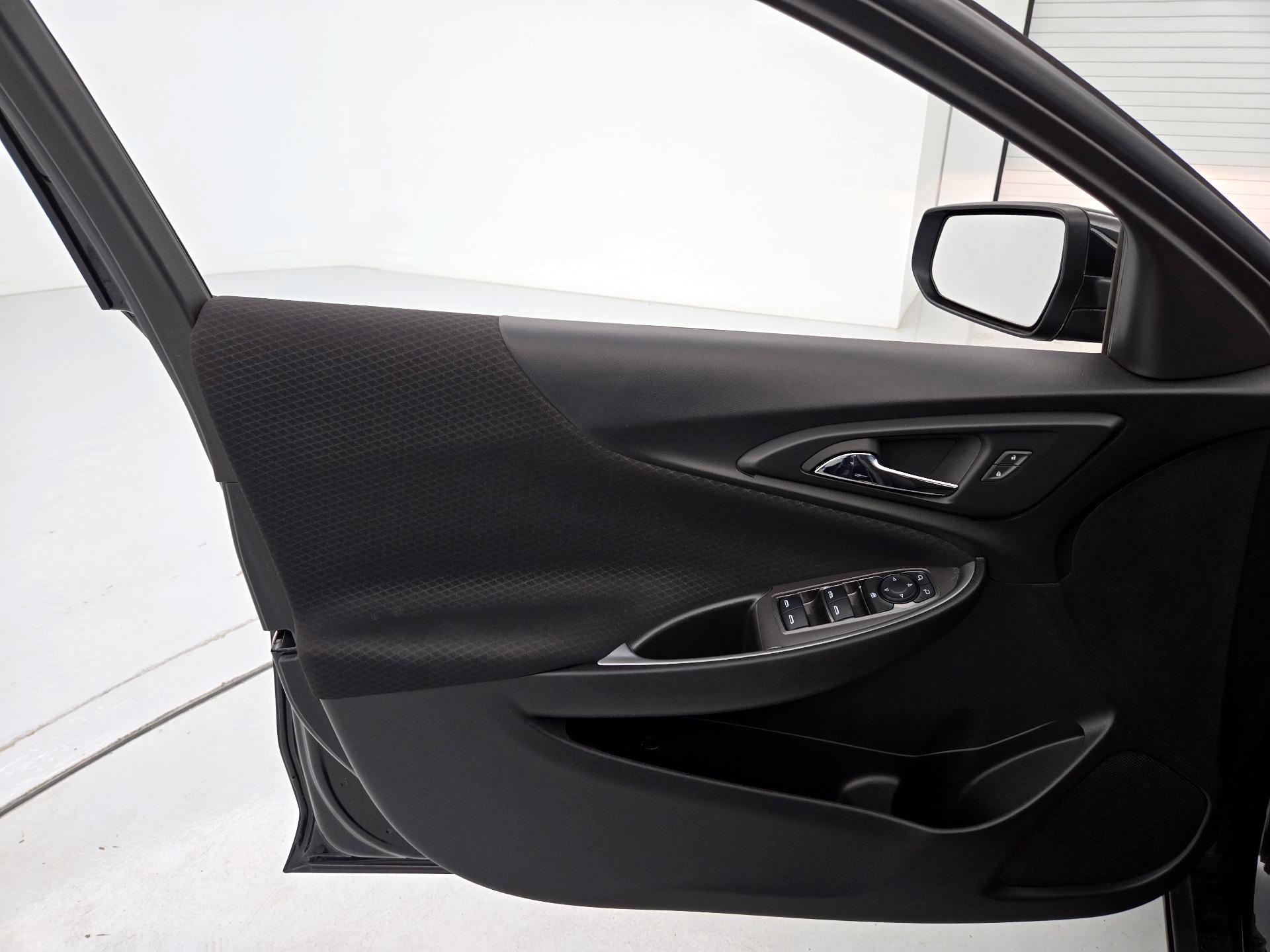 Thumbnail: 2023 Chevrolet Malibu - 12