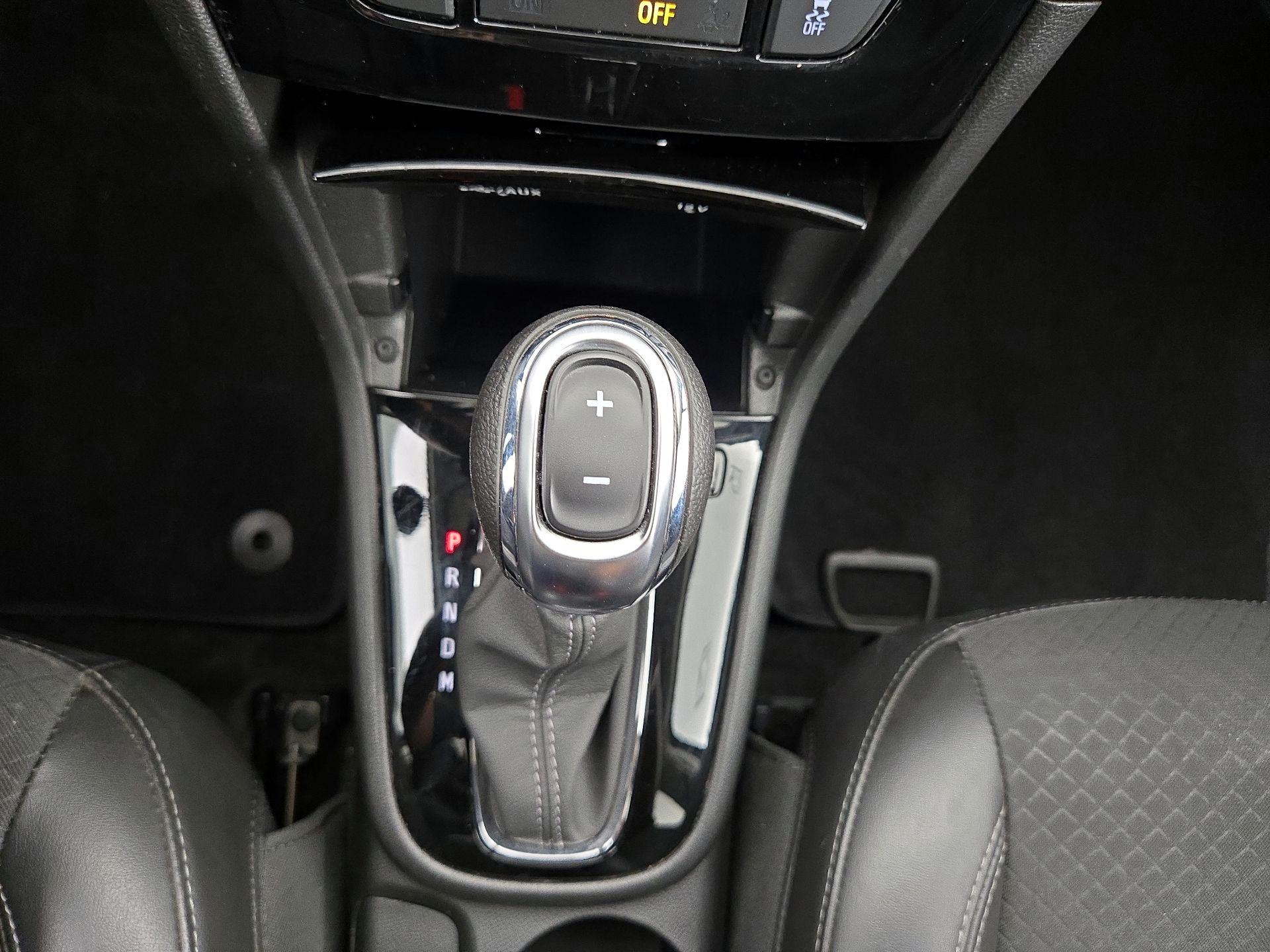 Thumbnail: 2022 Buick Encore - 17
