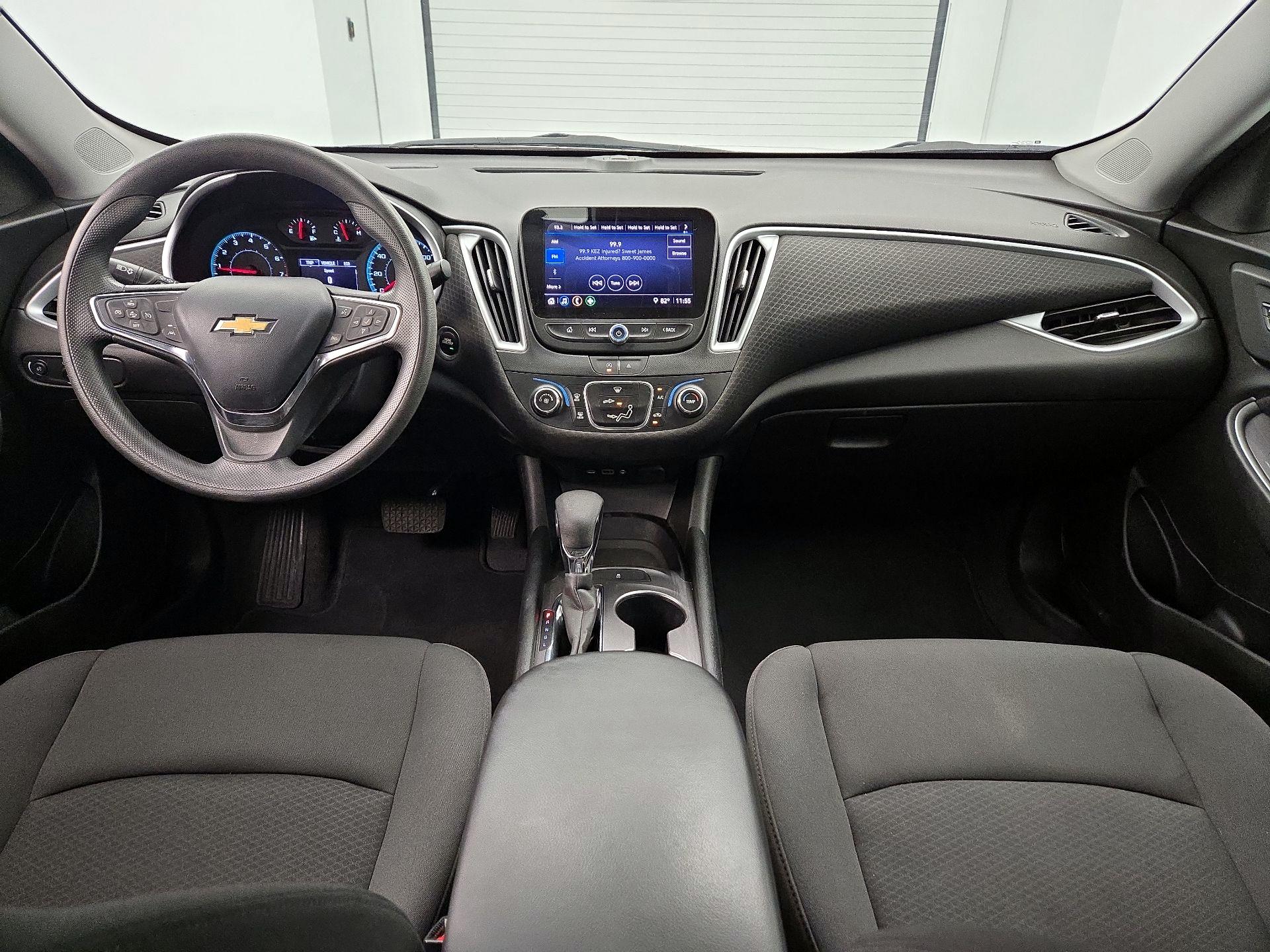 Thumbnail: 2023 Chevrolet Malibu - 9