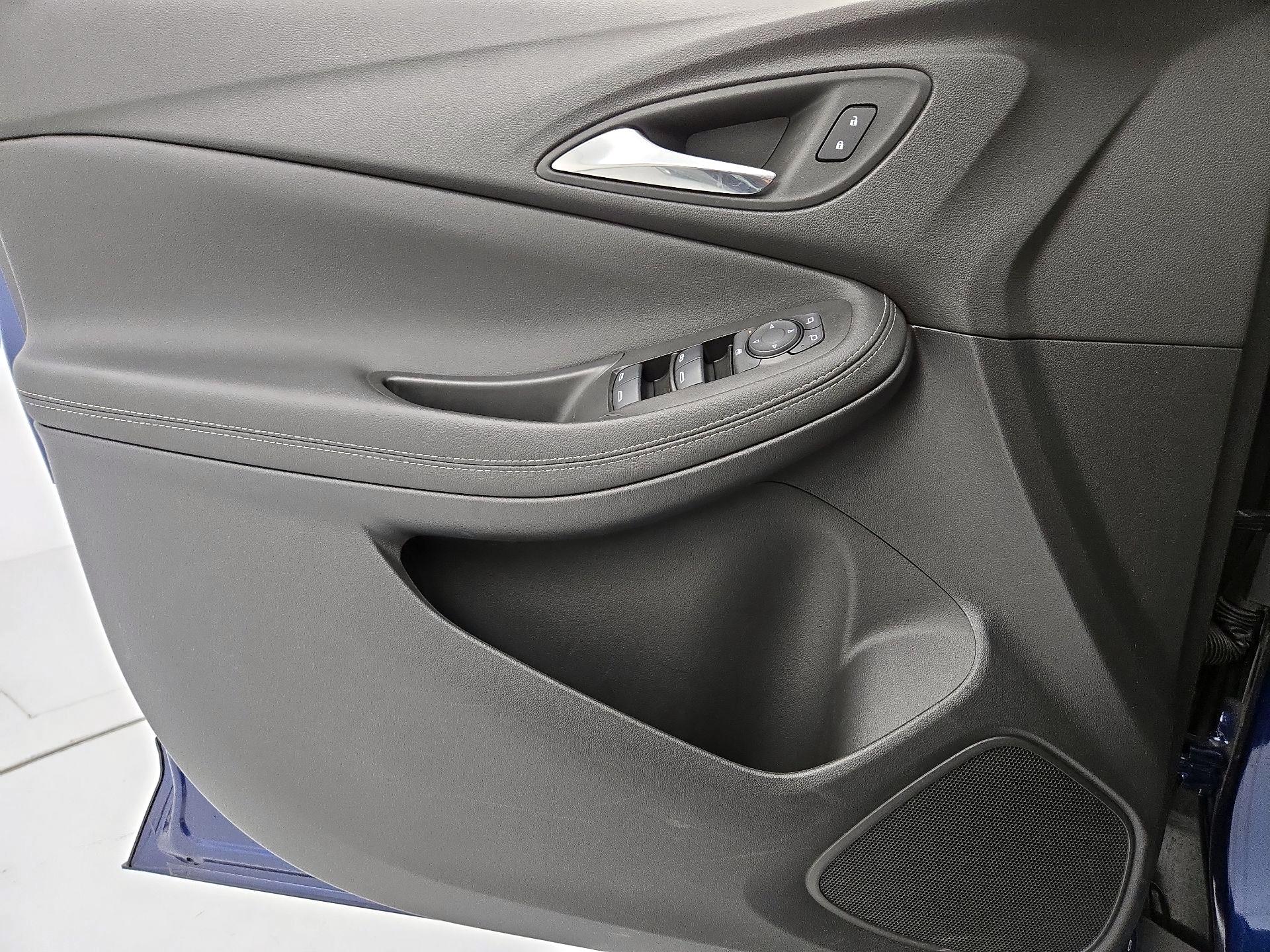 Thumbnail: 2023 Buick Encore GX - 12