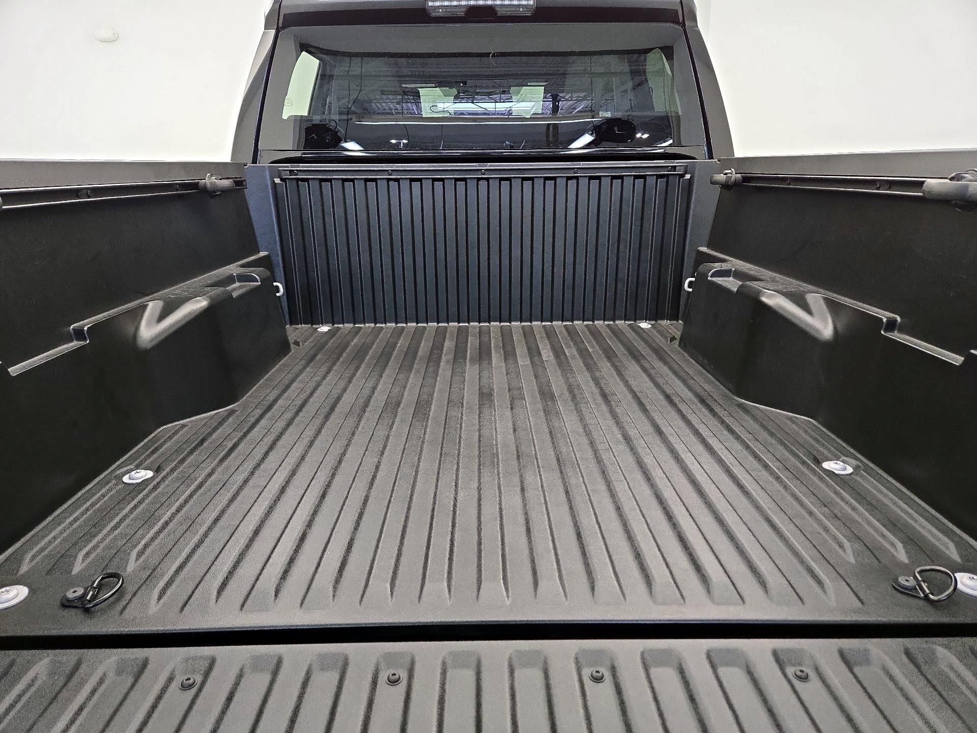 Thumbnail: 2024 Toyota Tacoma - 20