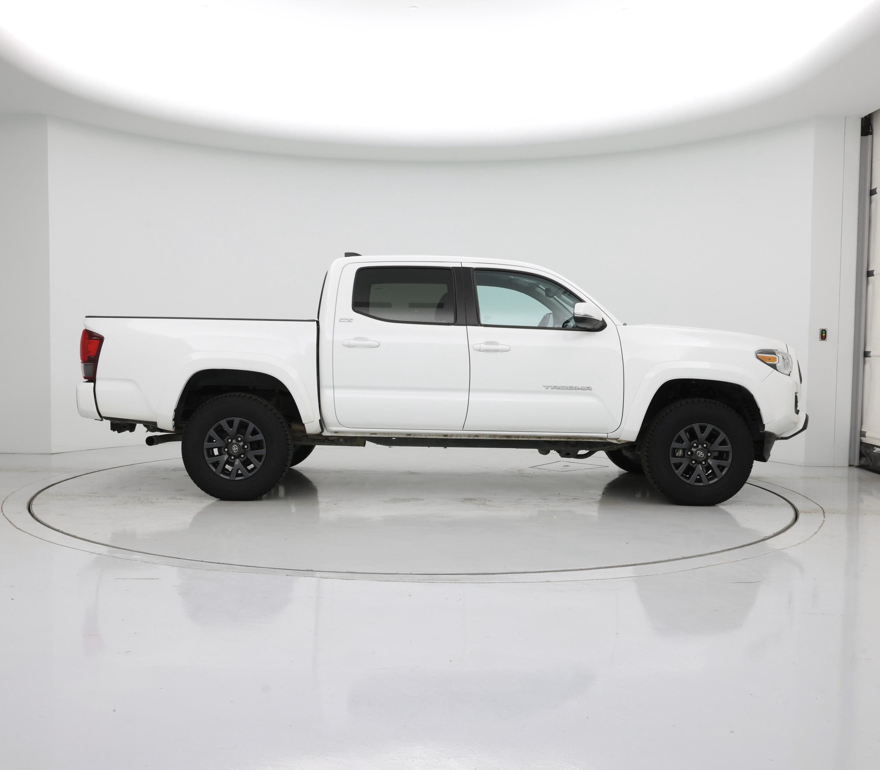 Thumbnail: 2023 Toyota Tacoma - 7