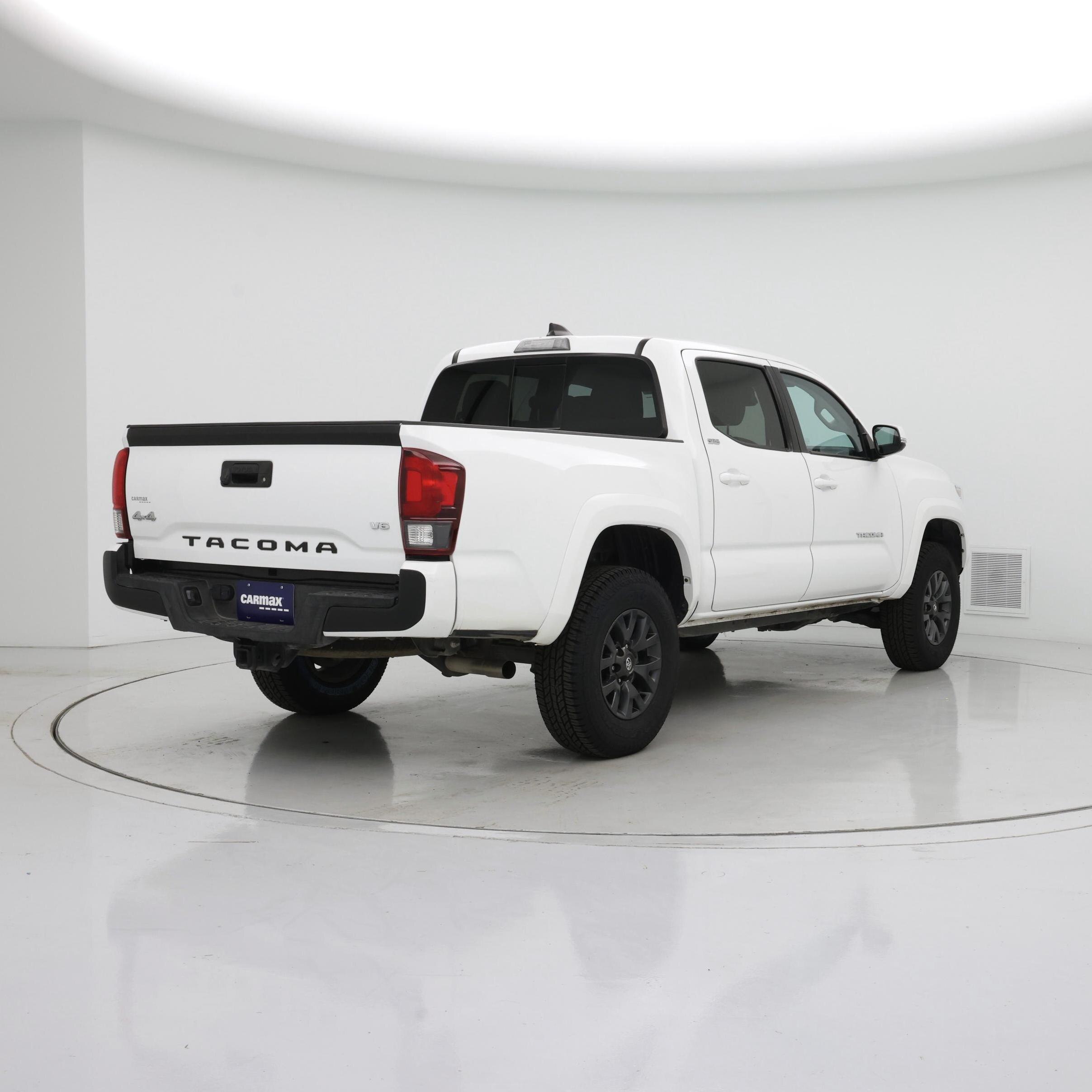 Thumbnail: 2023 Toyota Tacoma - 8