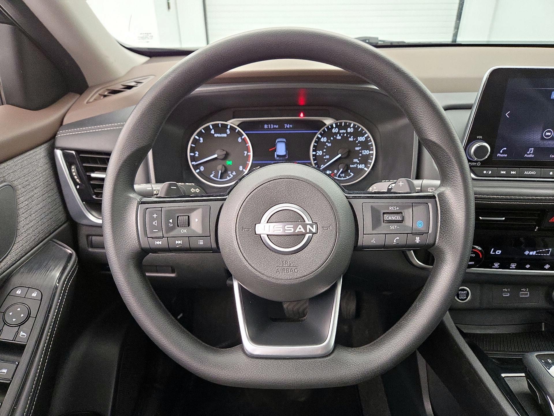 Thumbnail: 2023 Nissan Rogue - 10
