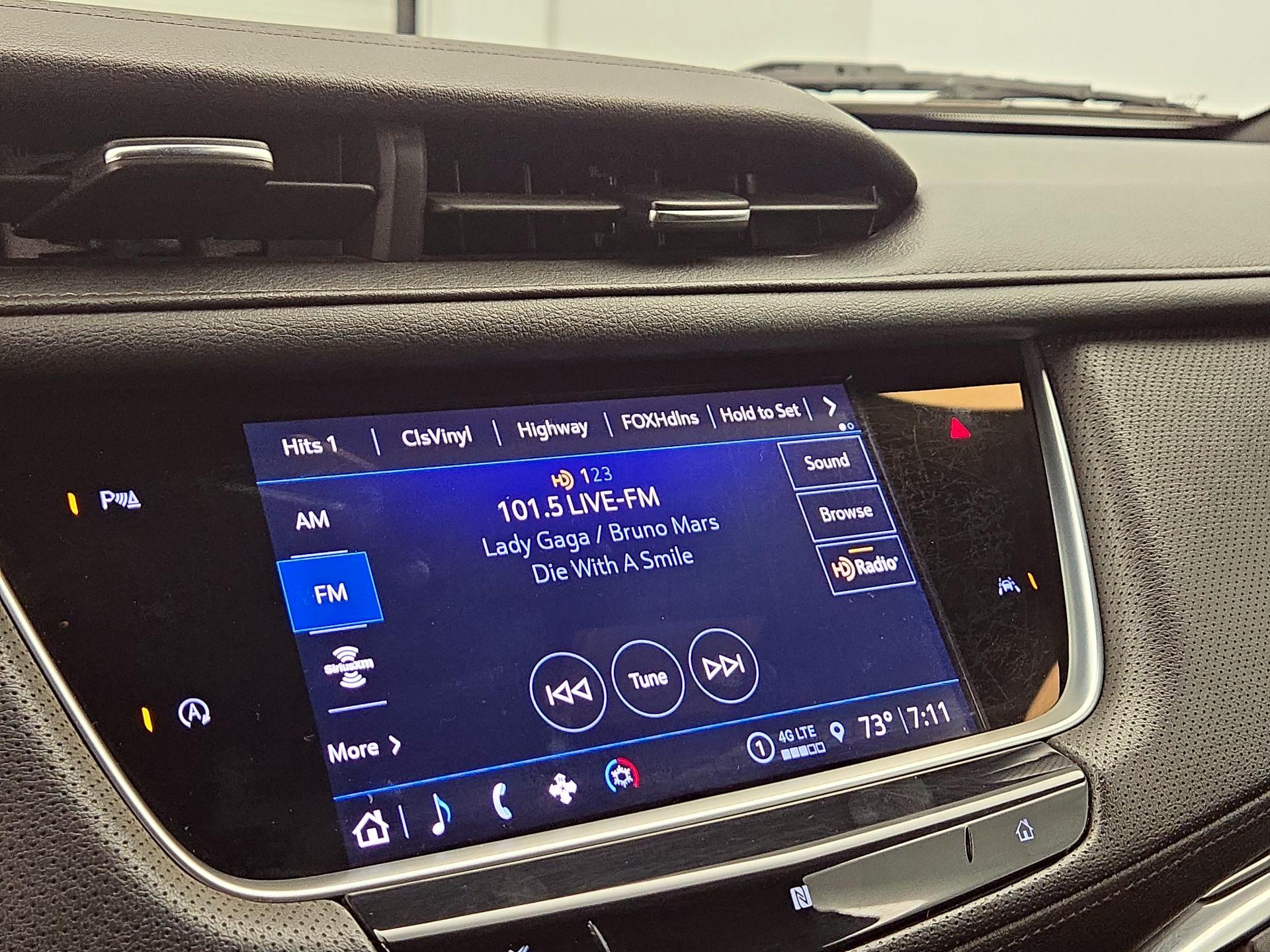 Thumbnail: 2021 Cadillac XT6 - 15