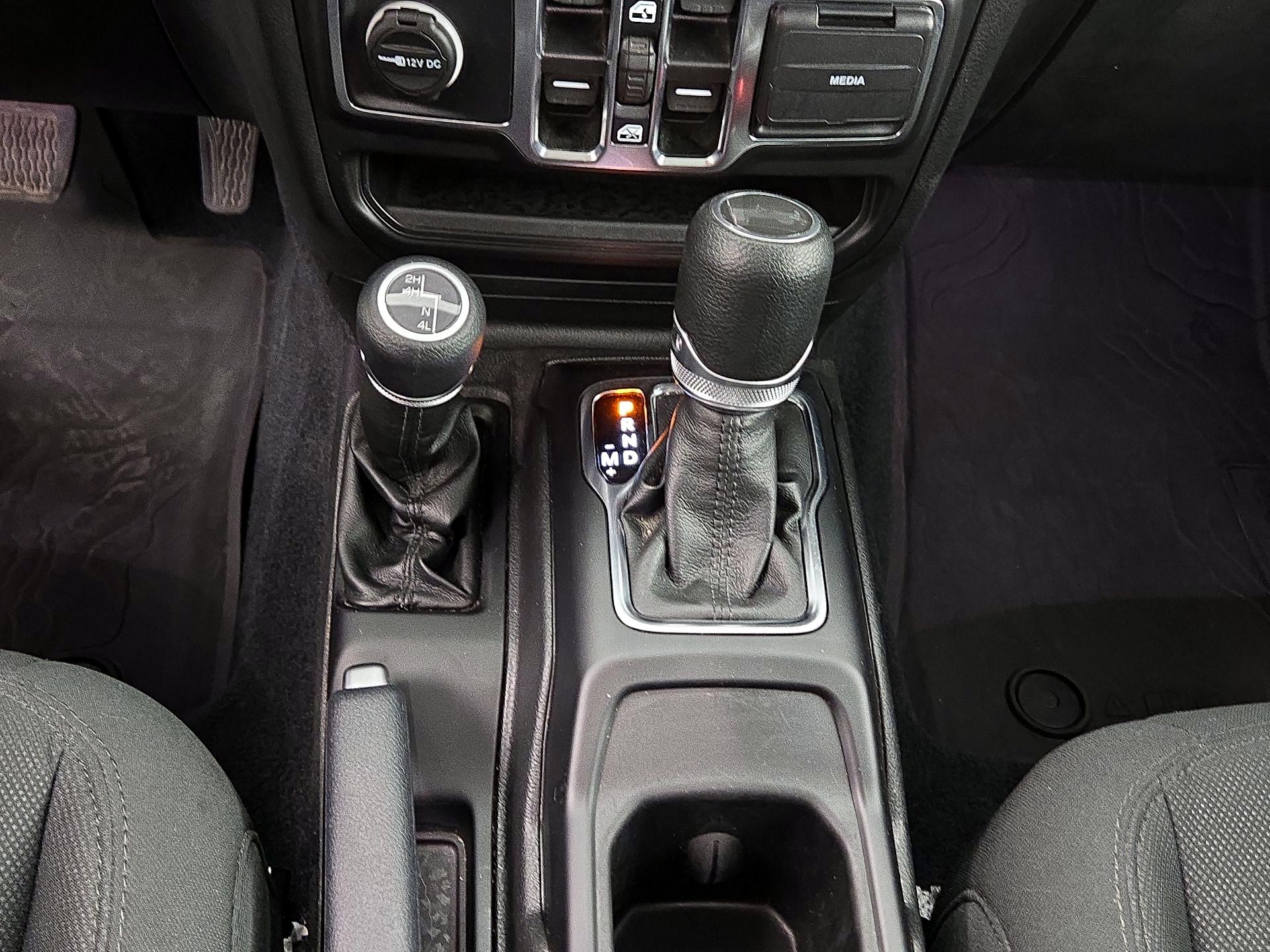 Thumbnail: 2022 Jeep Wrangler - 17